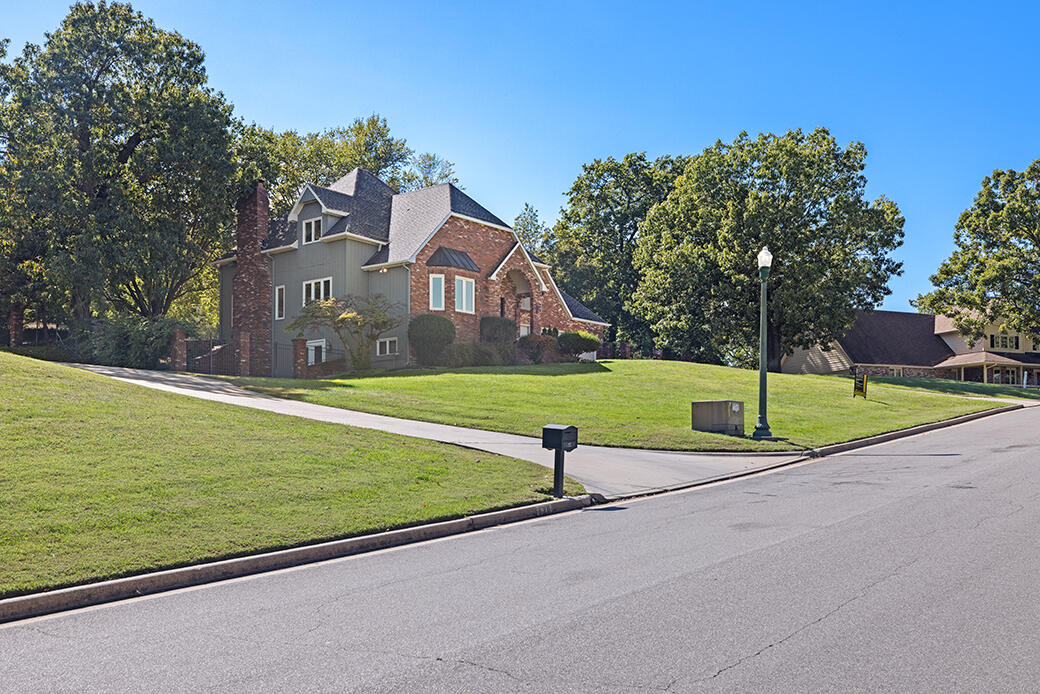 Oak Pointe - Residential