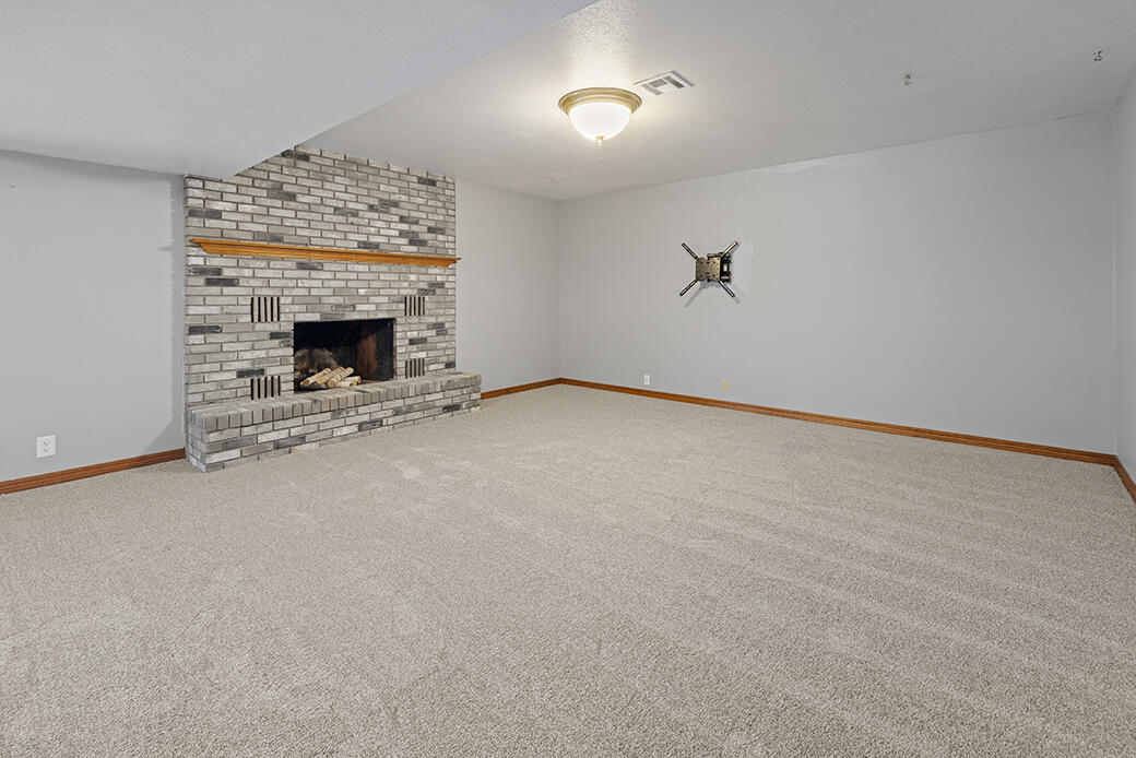 Oak Pointe - Residential