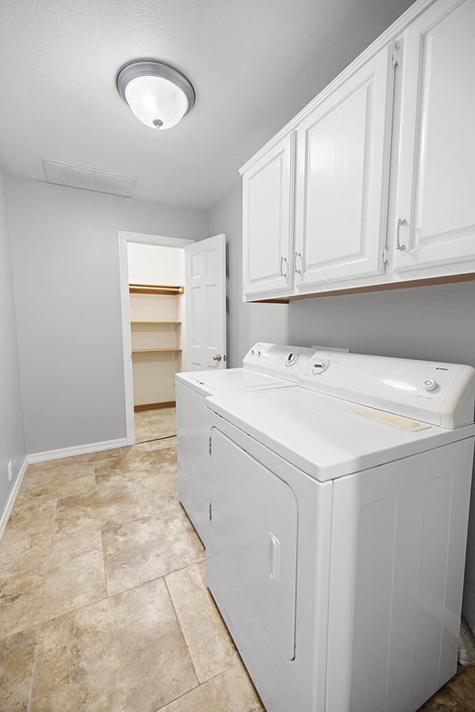 Oak Pointe - Residential