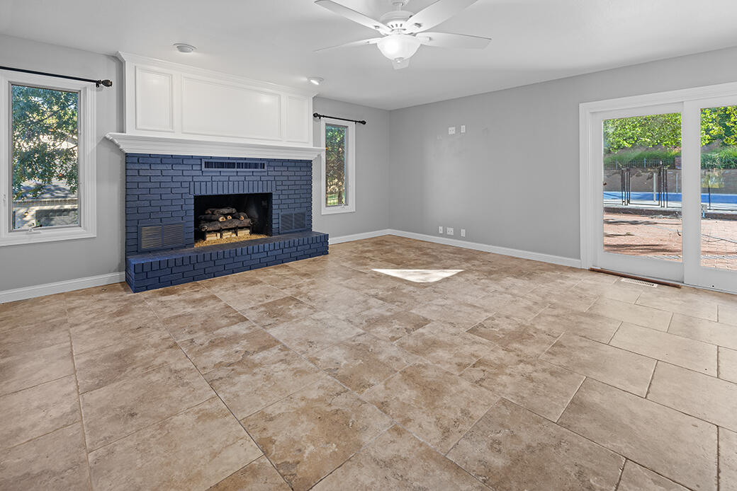 Oak Pointe - Residential