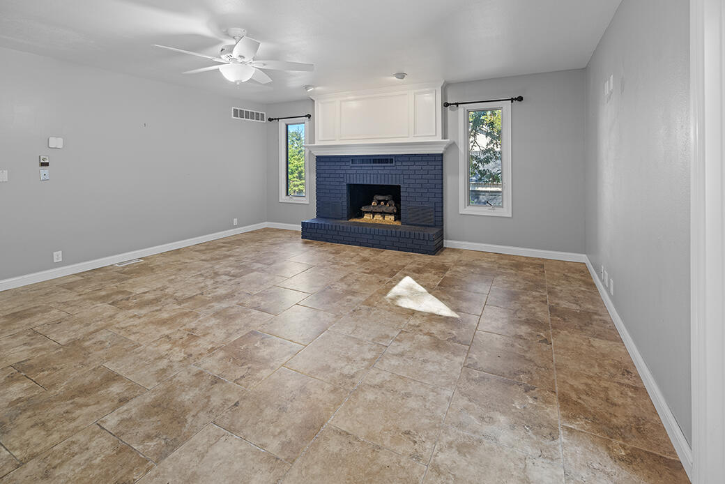 Oak Pointe - Residential