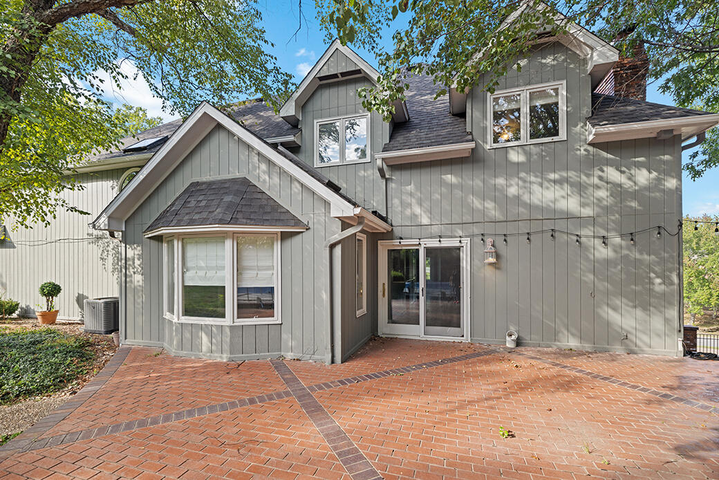 Oak Pointe - Residential