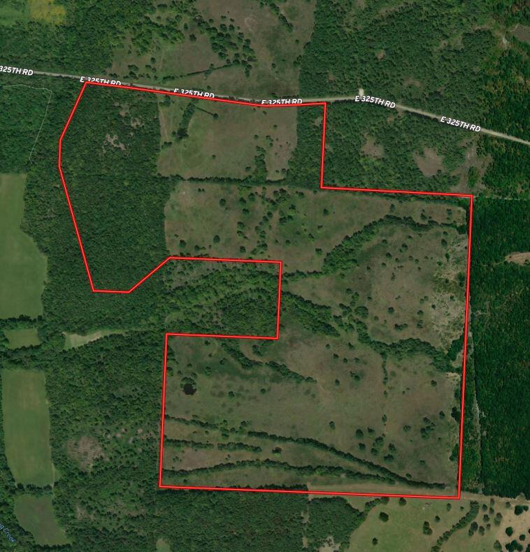 Located north of Bolivar this 202.14 +/- acres is just east of Pomme de Terre Lake and conservation ground. Multiple ponds and great cover offer a great environment and ample water for livestock and wildlife.