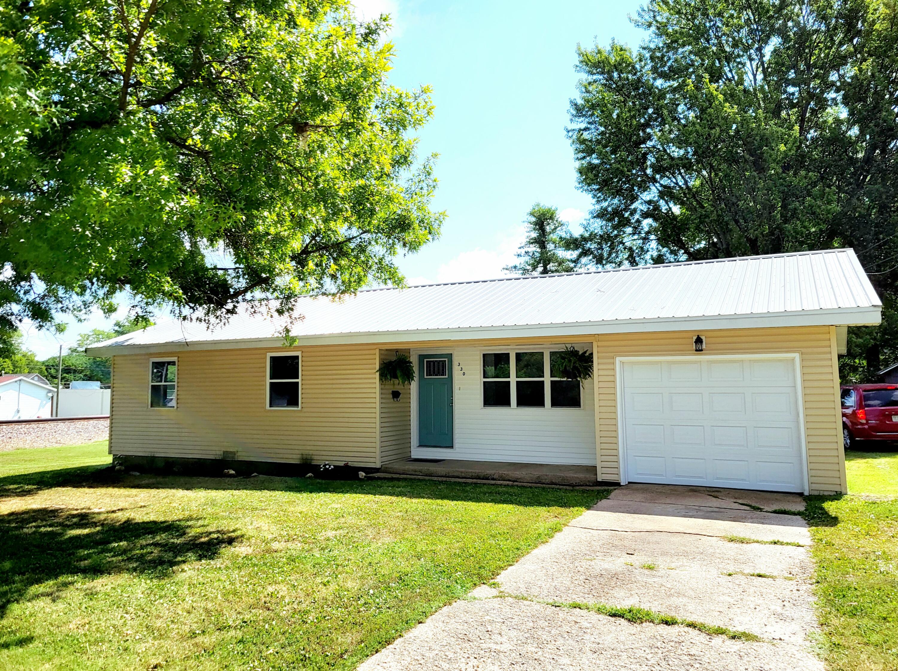 View Marshfield, MO 65706 house