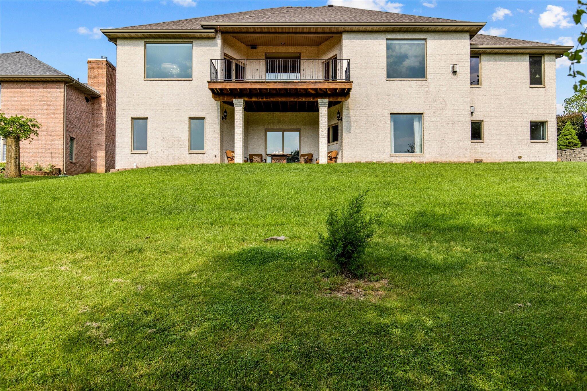 Village On The Greens - Residential