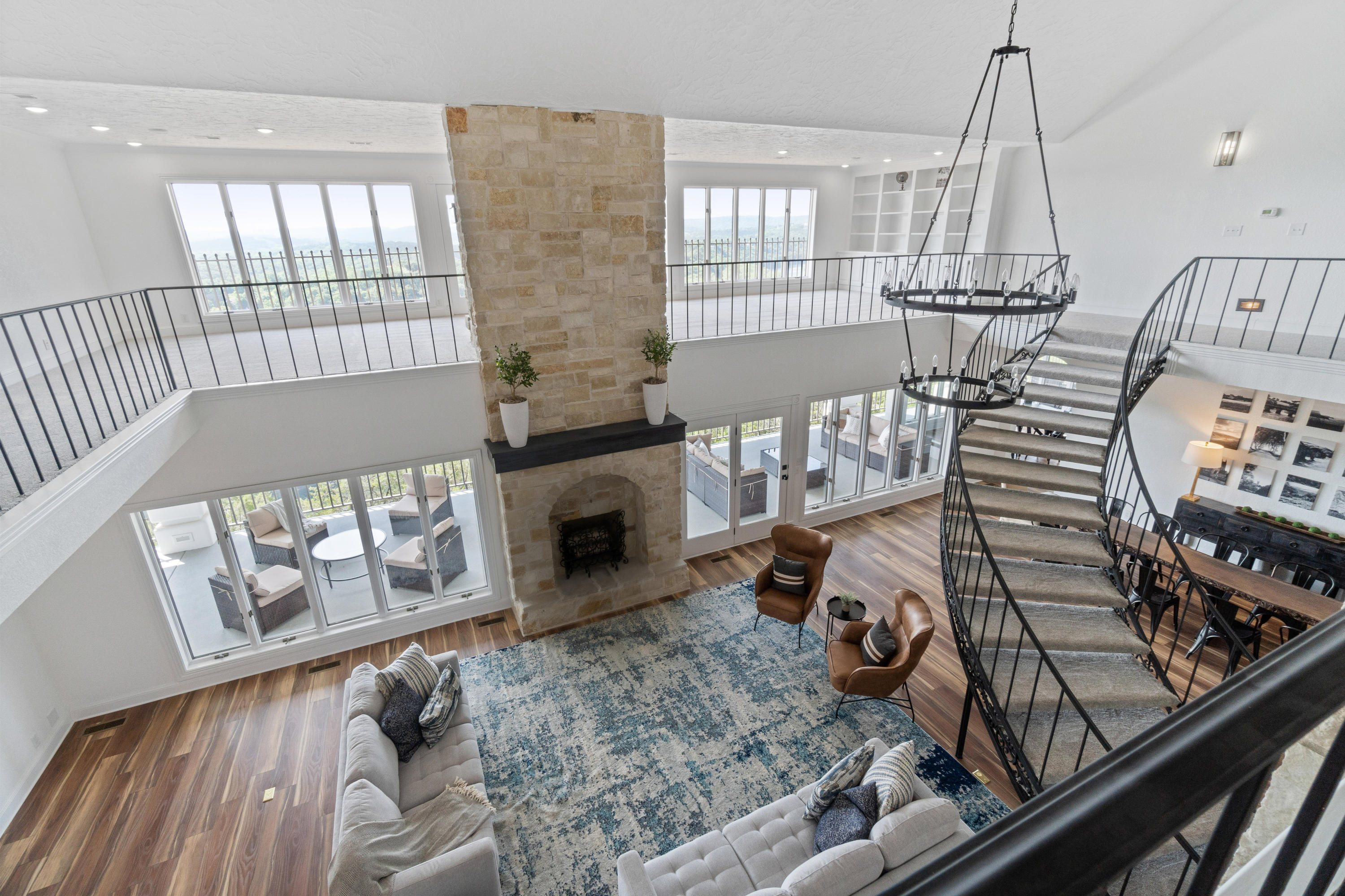 Taneycomo Heights - Residential