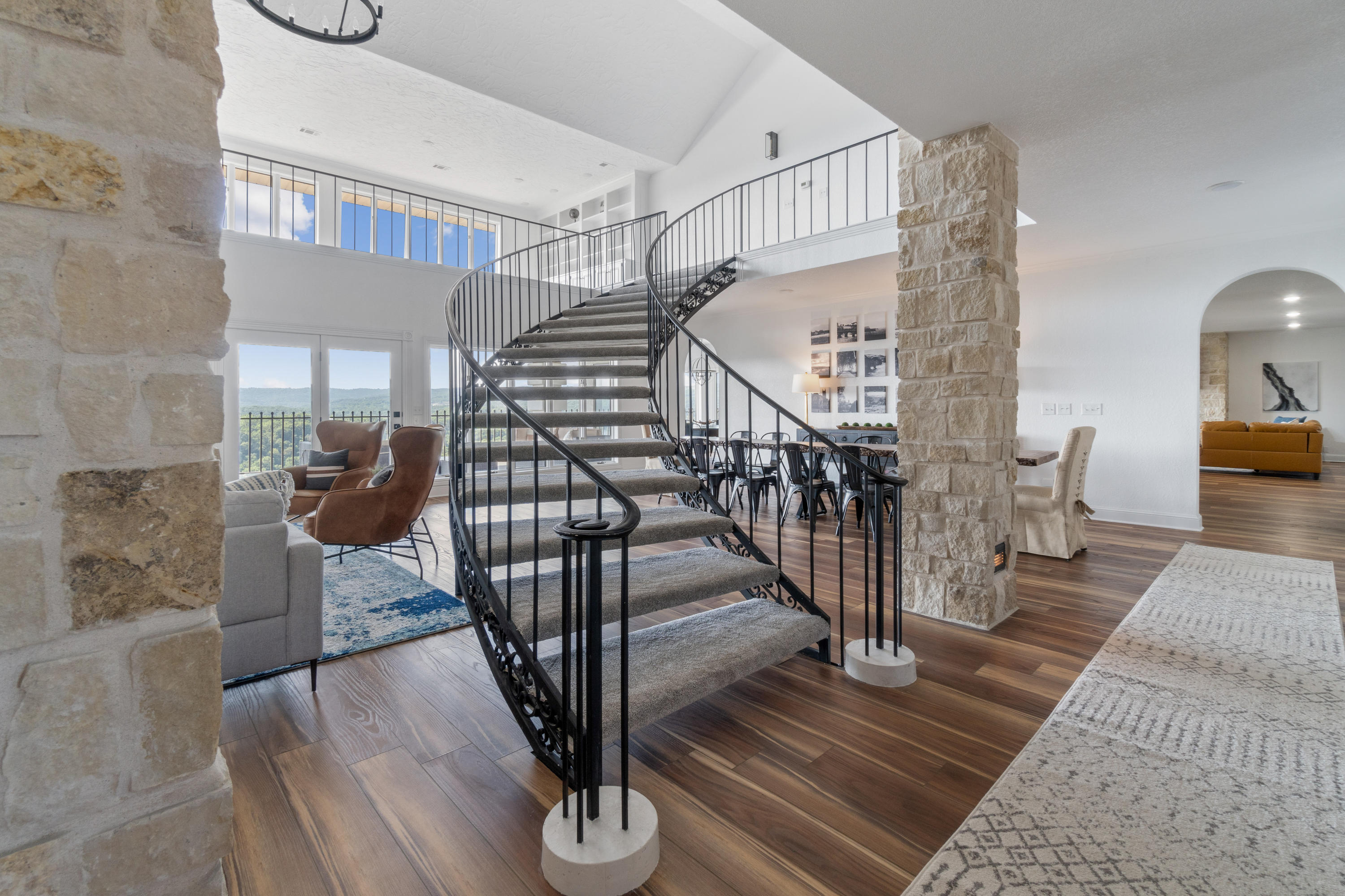 Taneycomo Heights - Residential