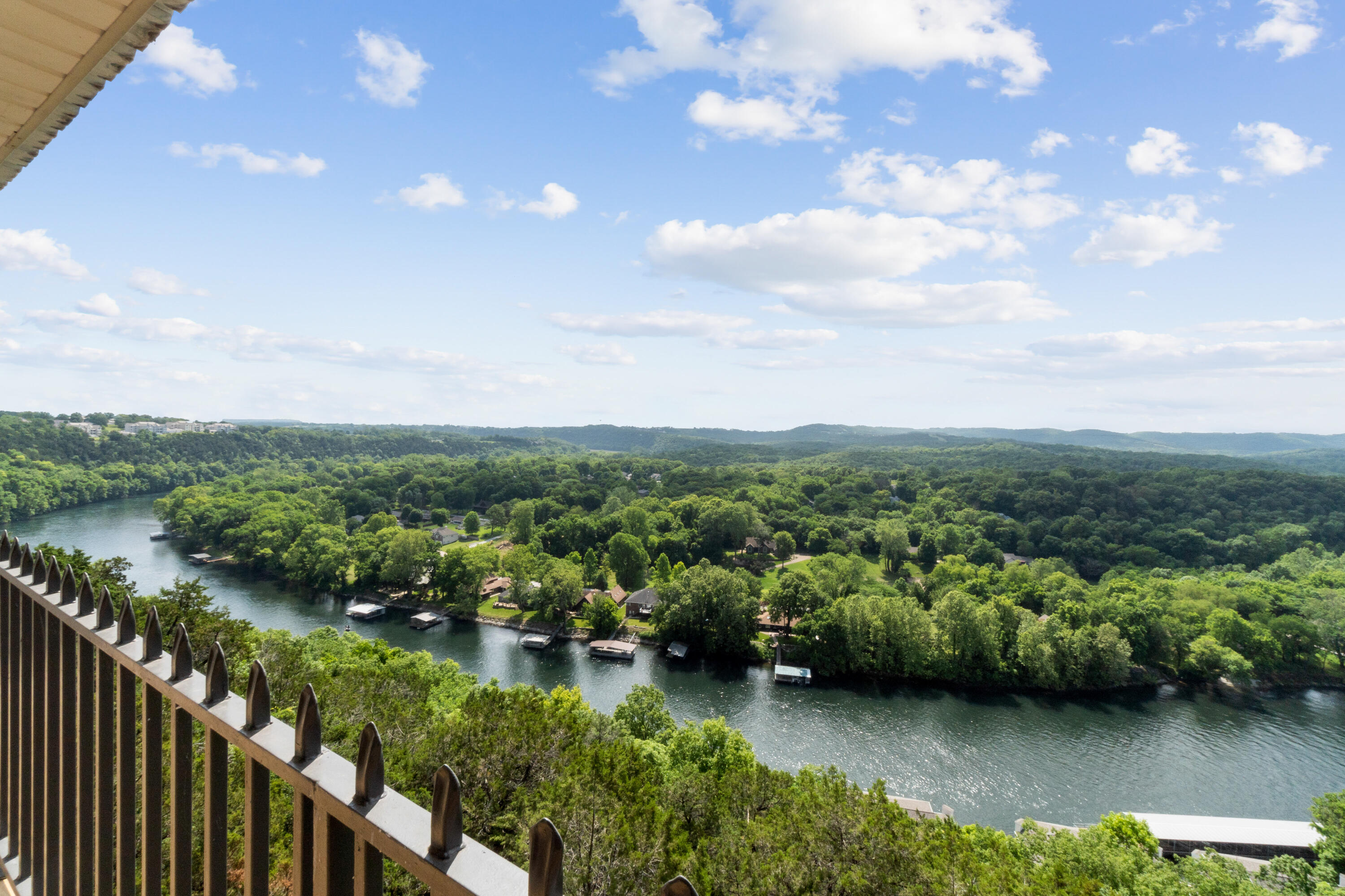 Taneycomo Heights - Residential
