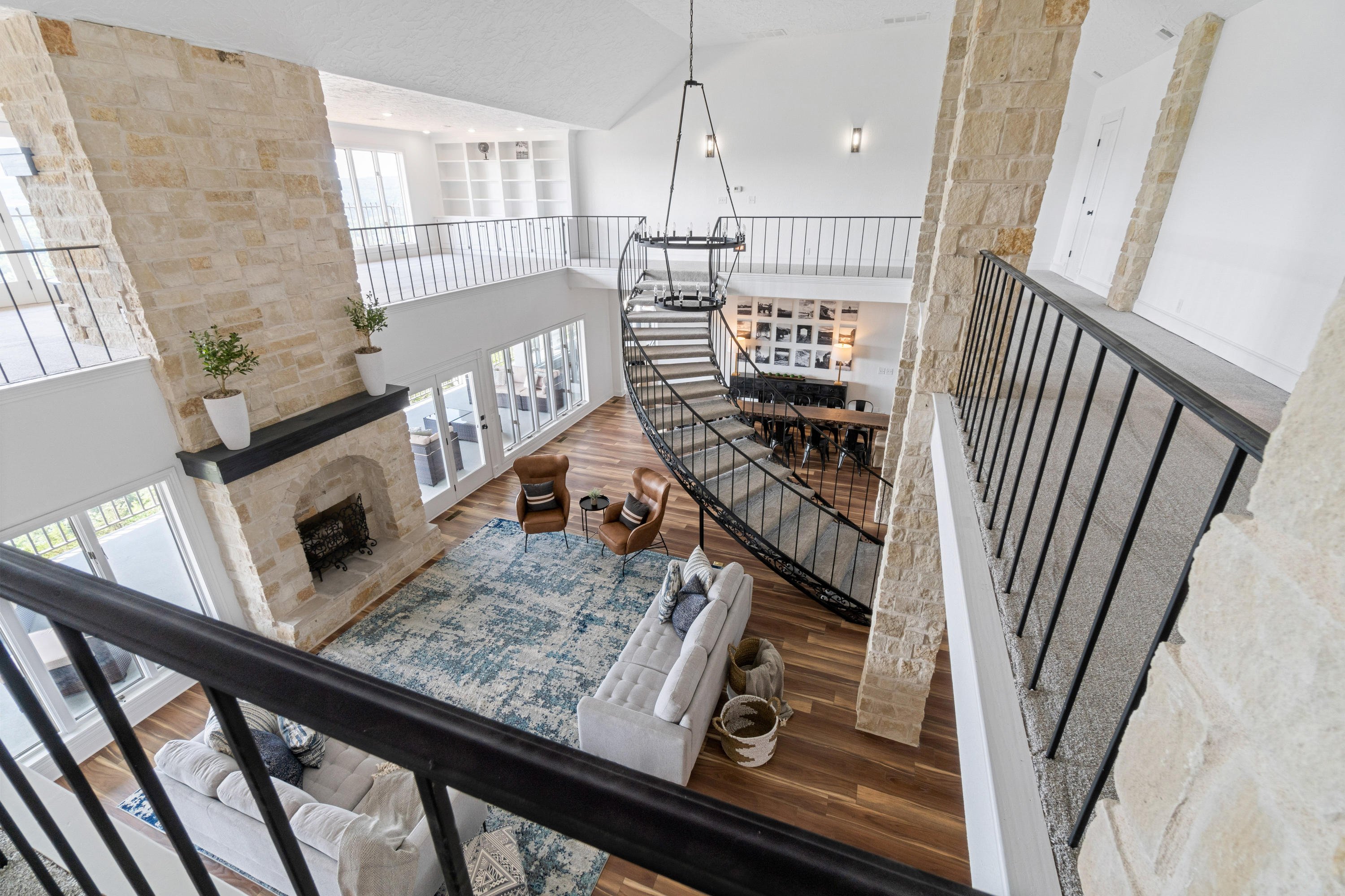 Taneycomo Heights - Residential