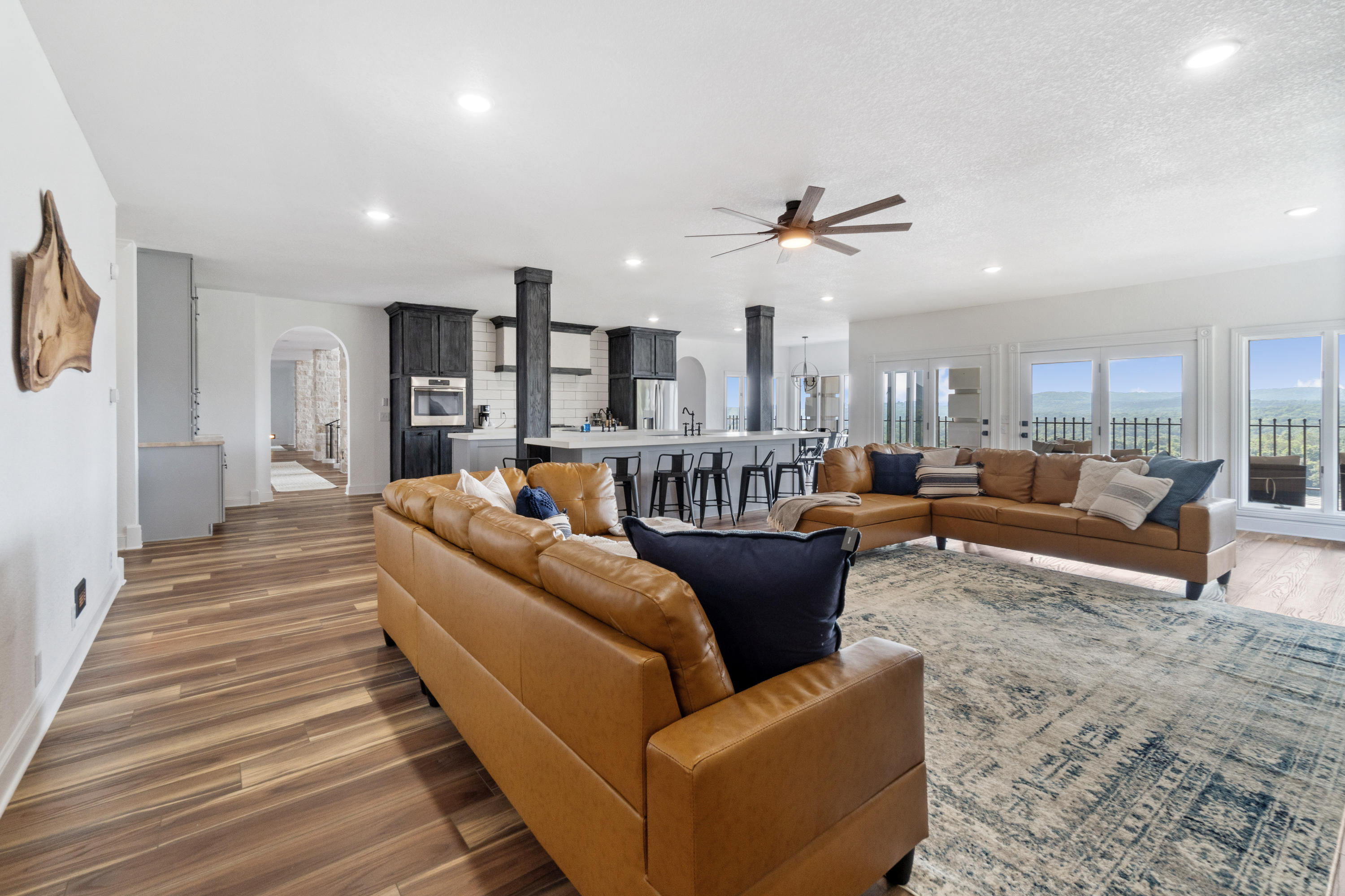 Taneycomo Heights - Residential