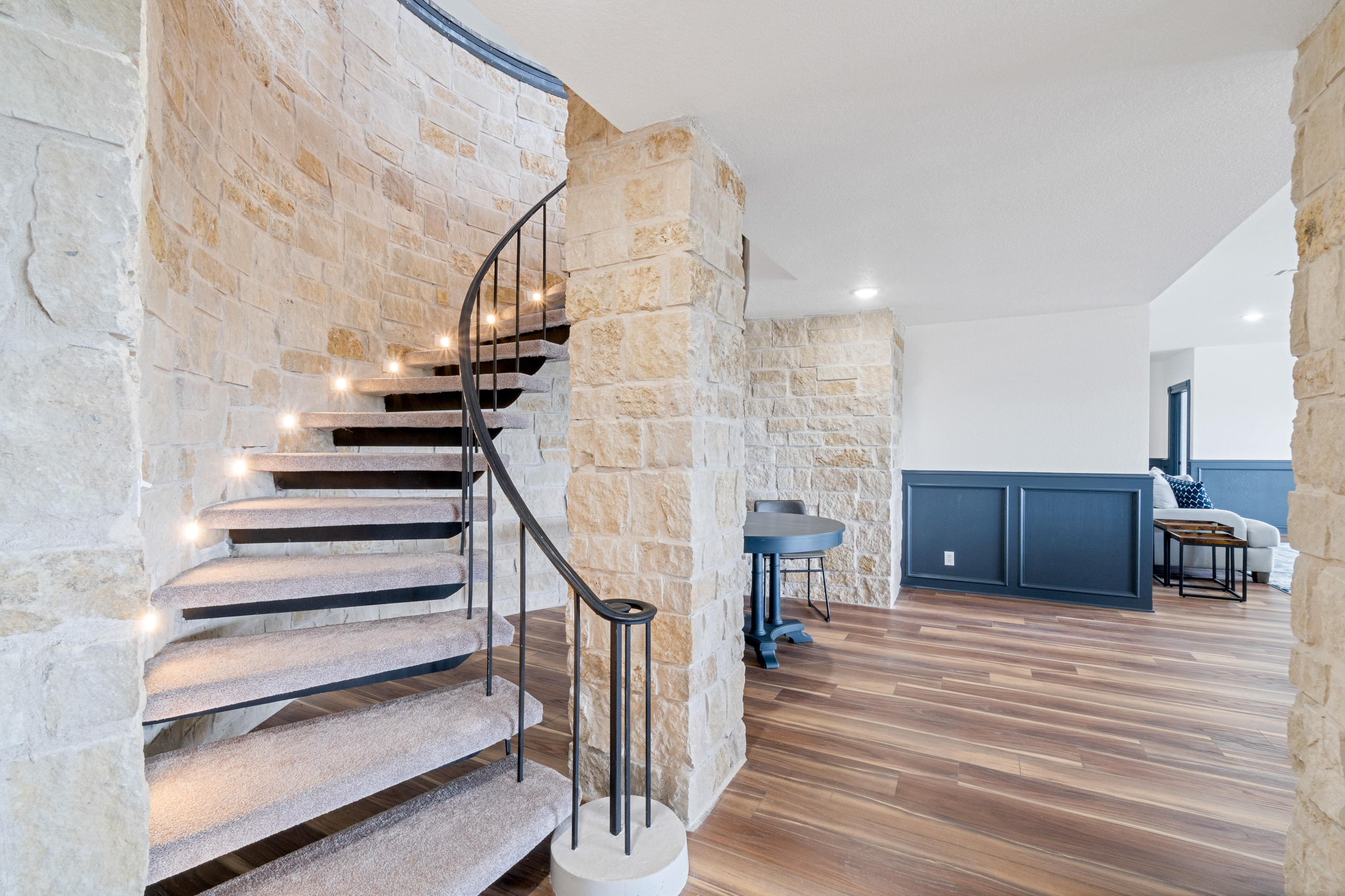 Taneycomo Heights - Residential