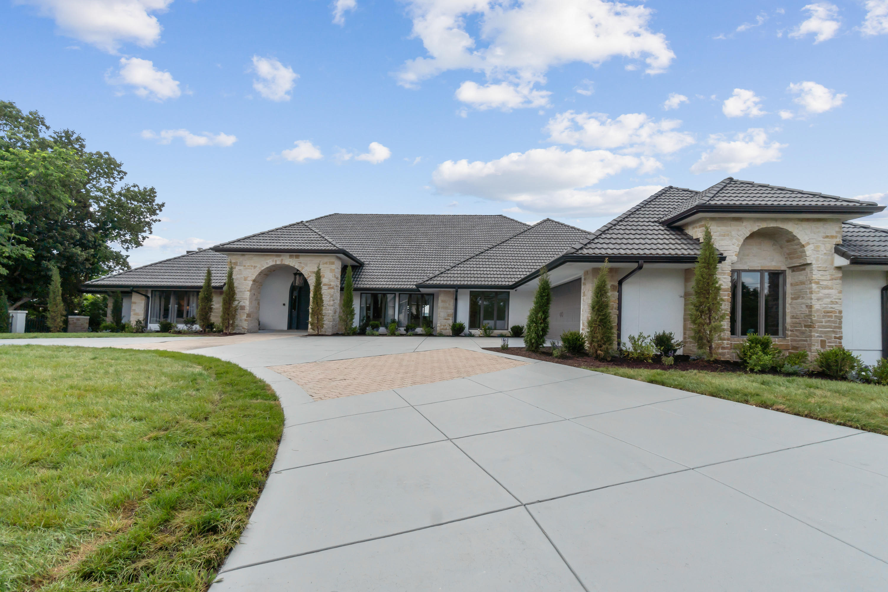 Taneycomo Heights - Residential