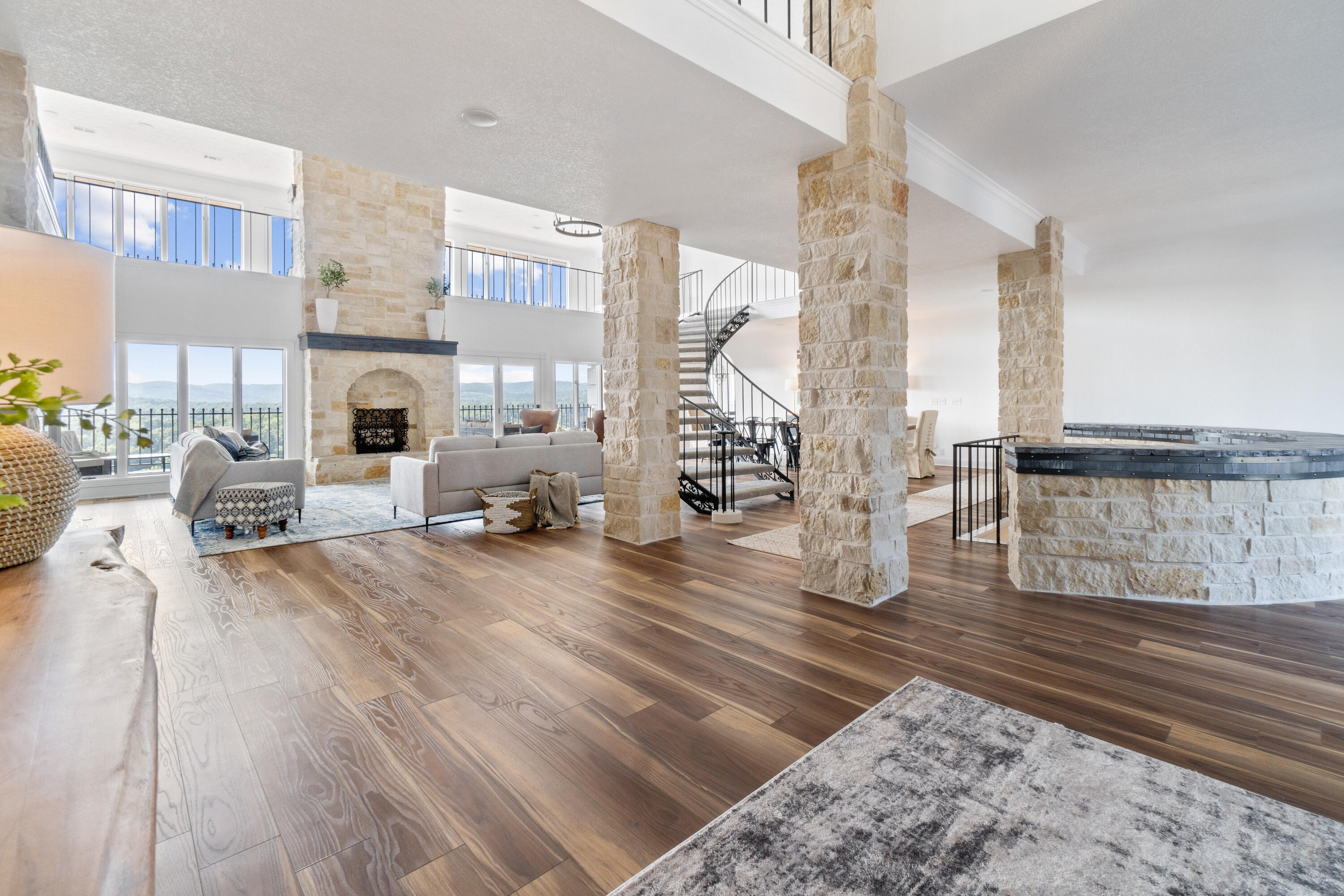 Taneycomo Heights - Residential