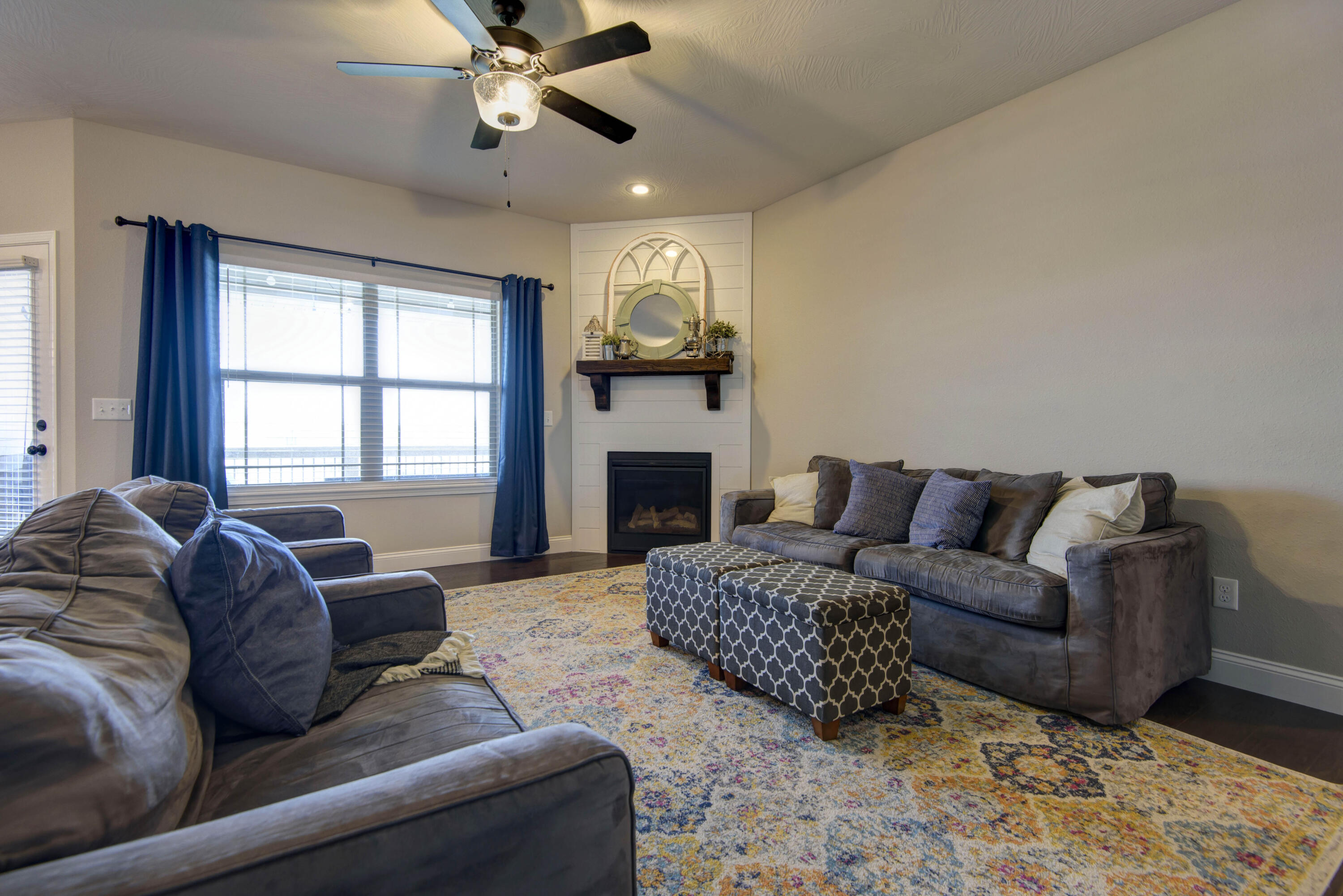 Eagle Ridge Est - Residential