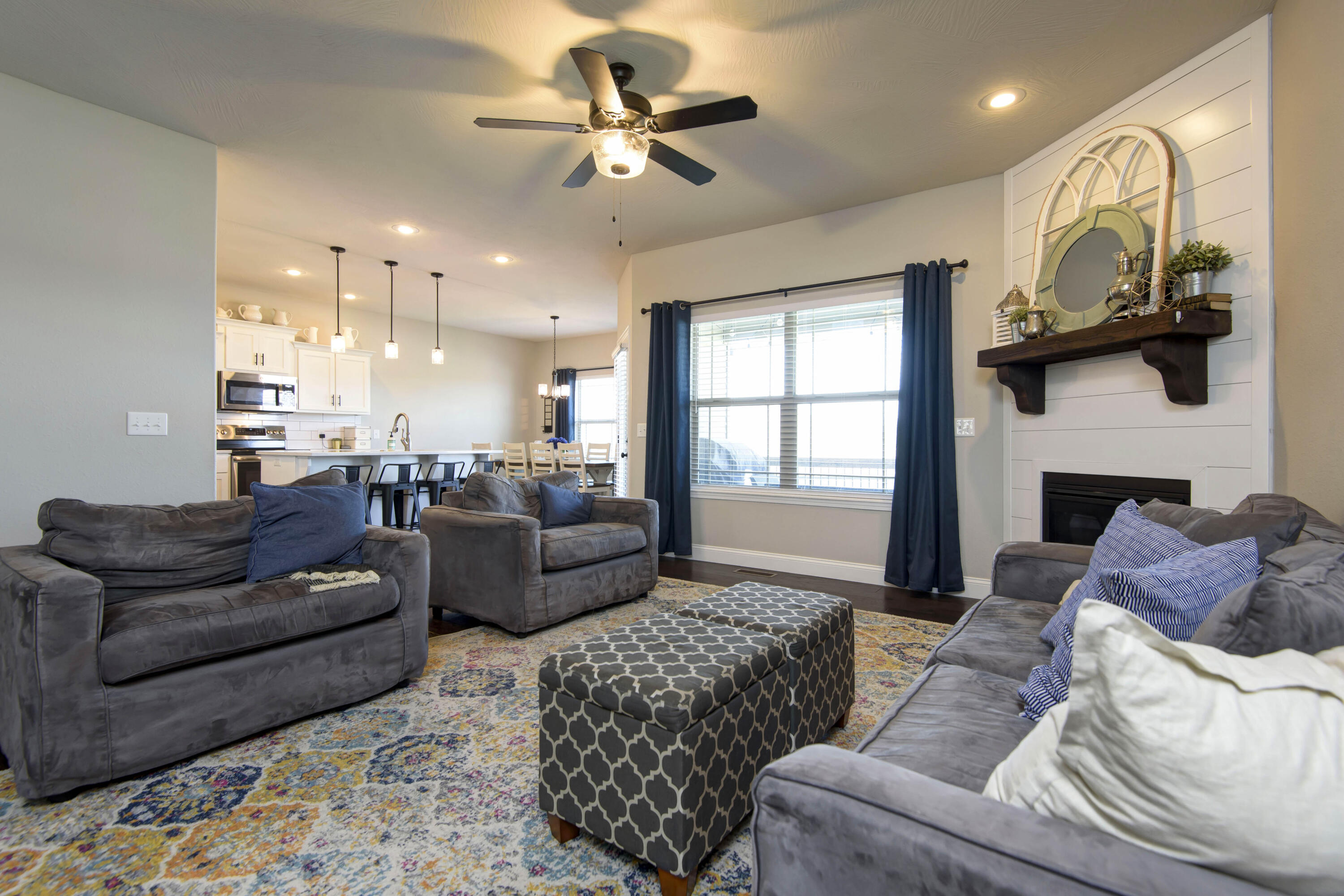 Eagle Ridge Est - Residential