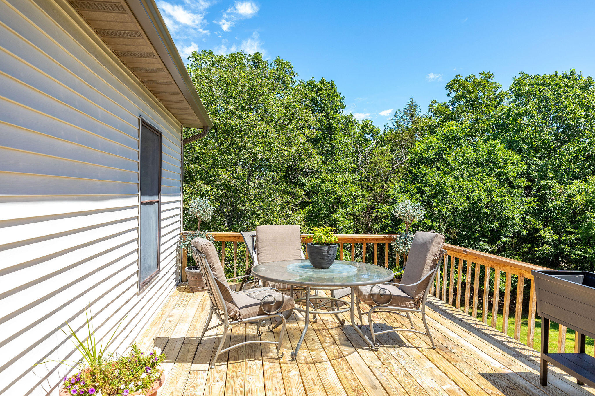 Lake Shore Dr Ests - Residential