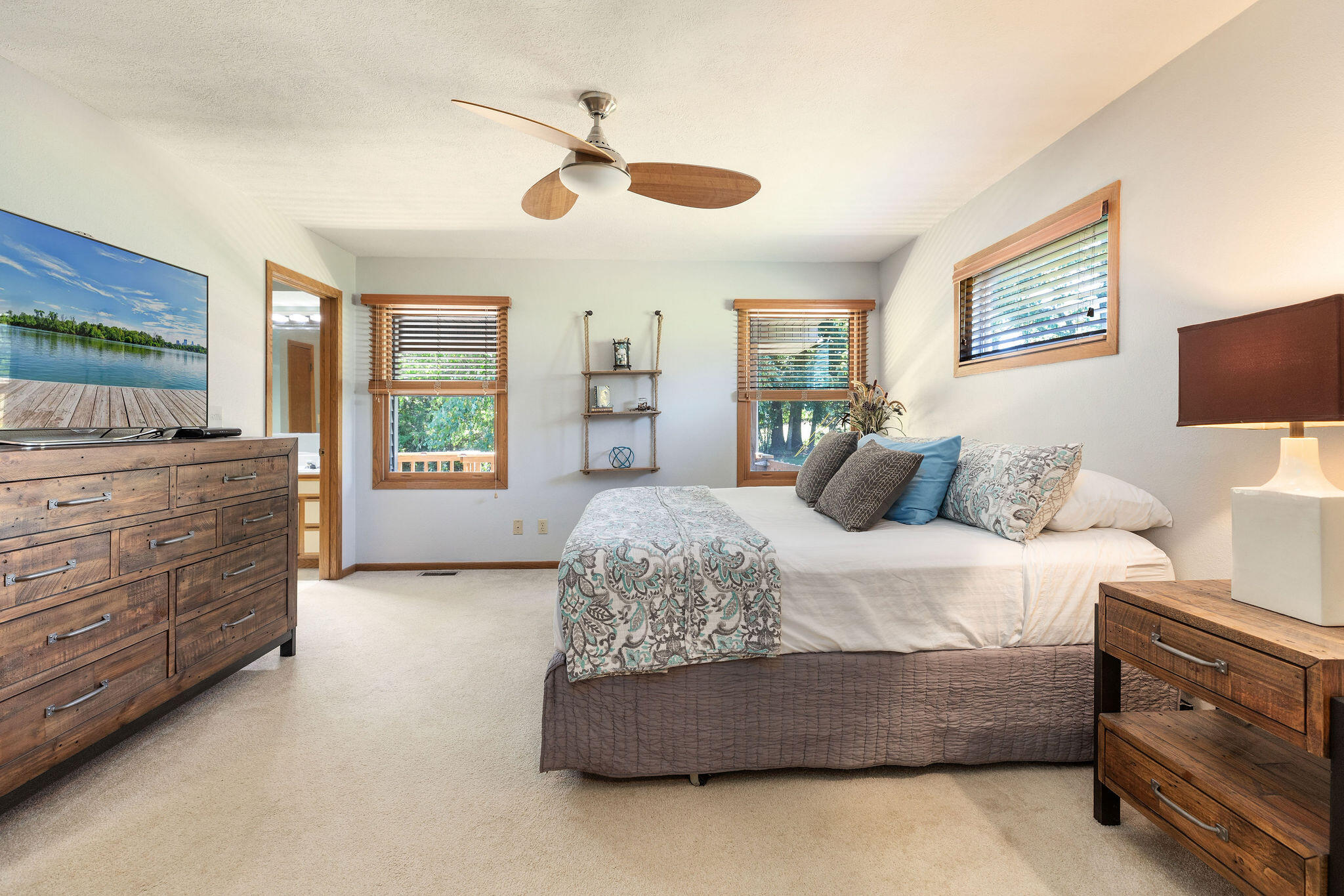 Lake Shore Dr Ests - Residential