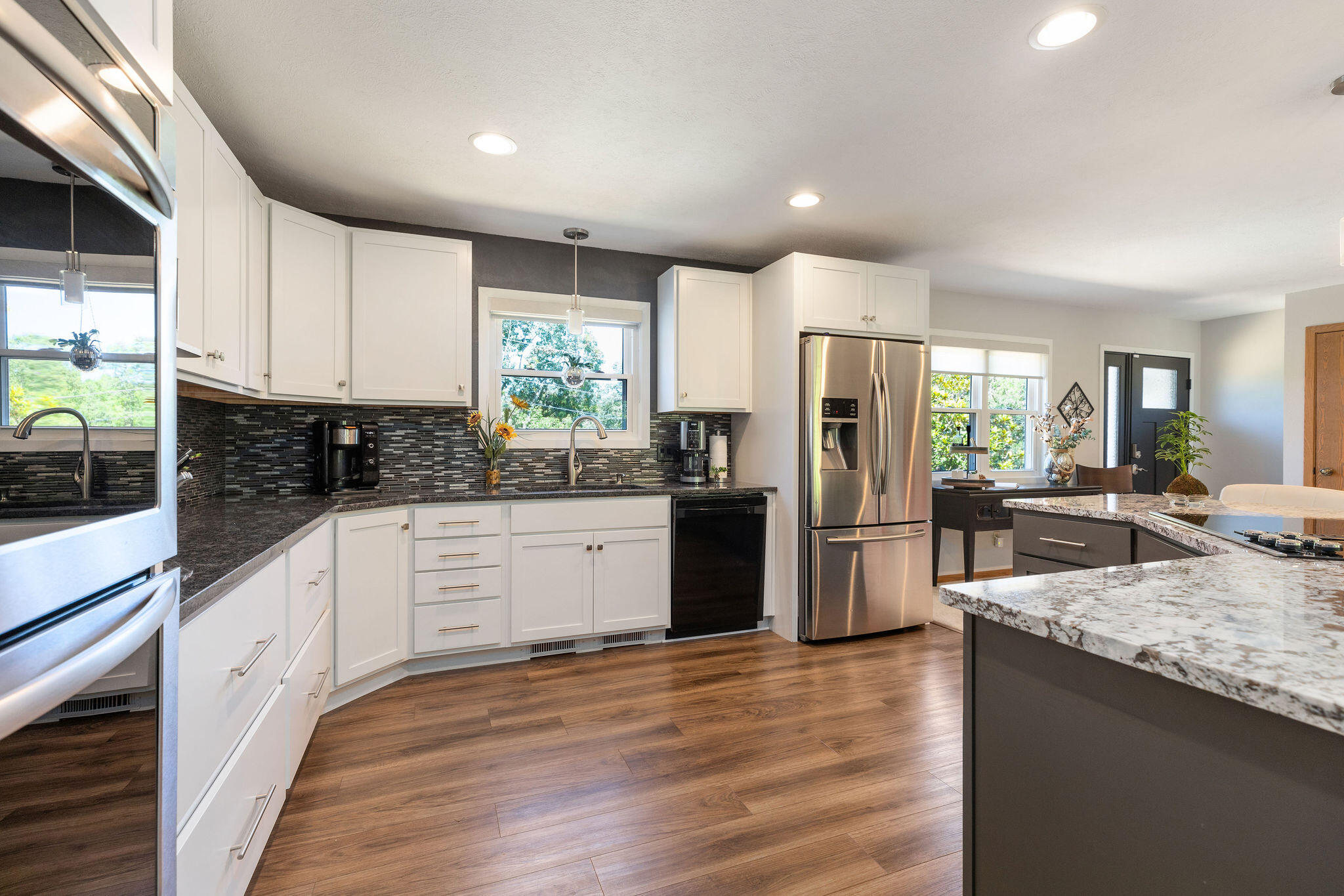 Lake Shore Dr Ests - Residential