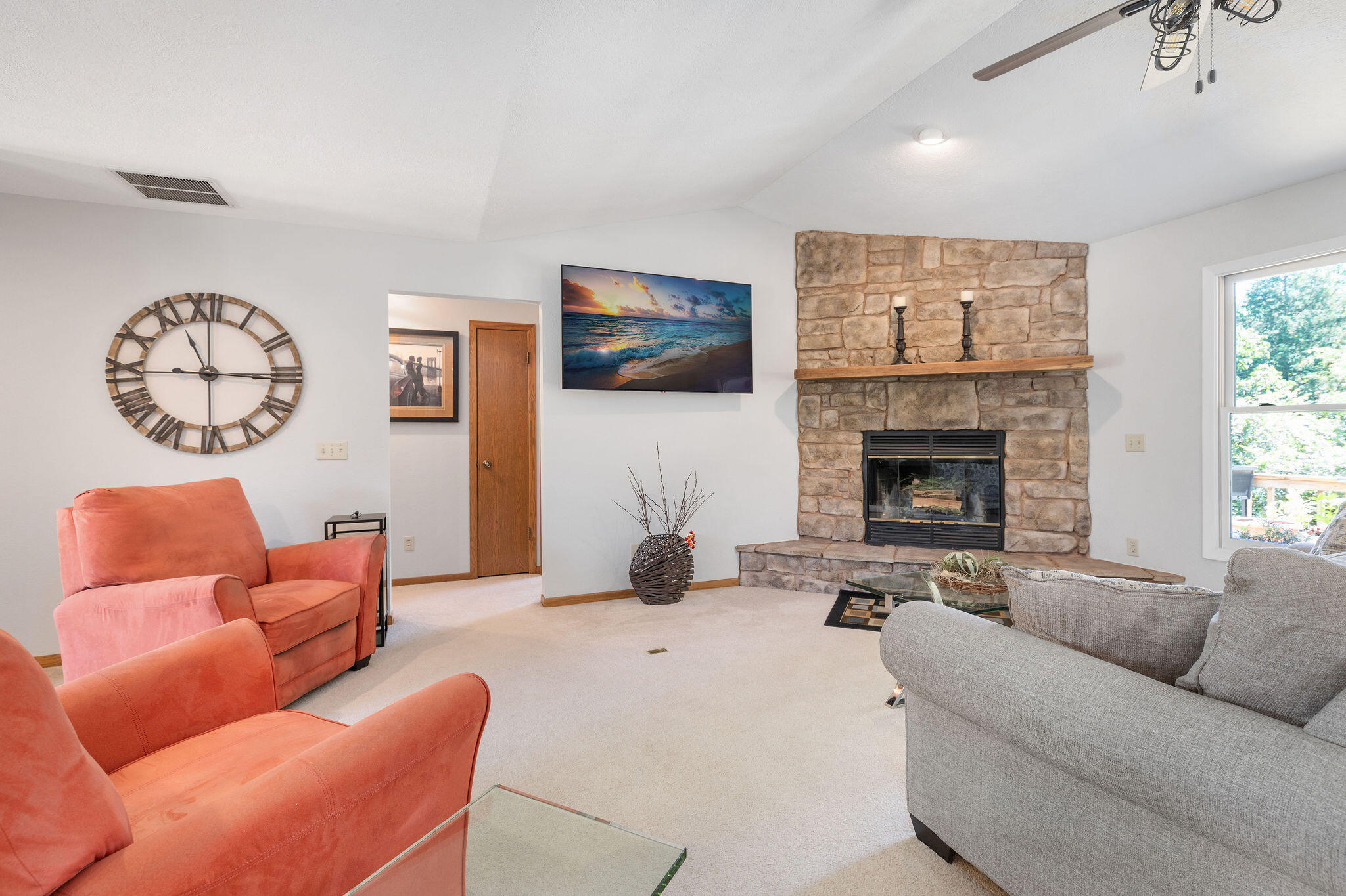 Lake Shore Dr Ests - Residential