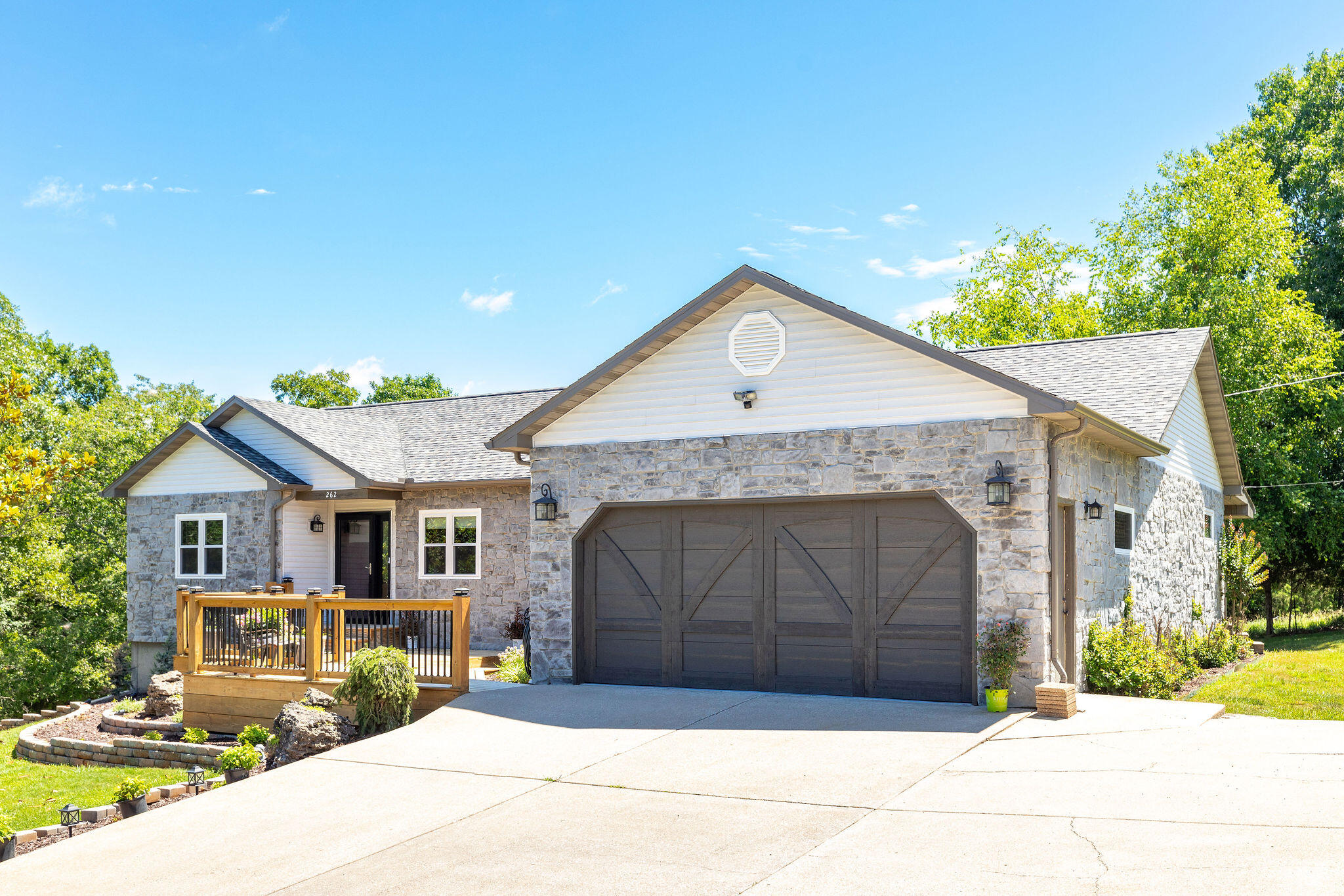 Lake Shore Dr Ests - Residential