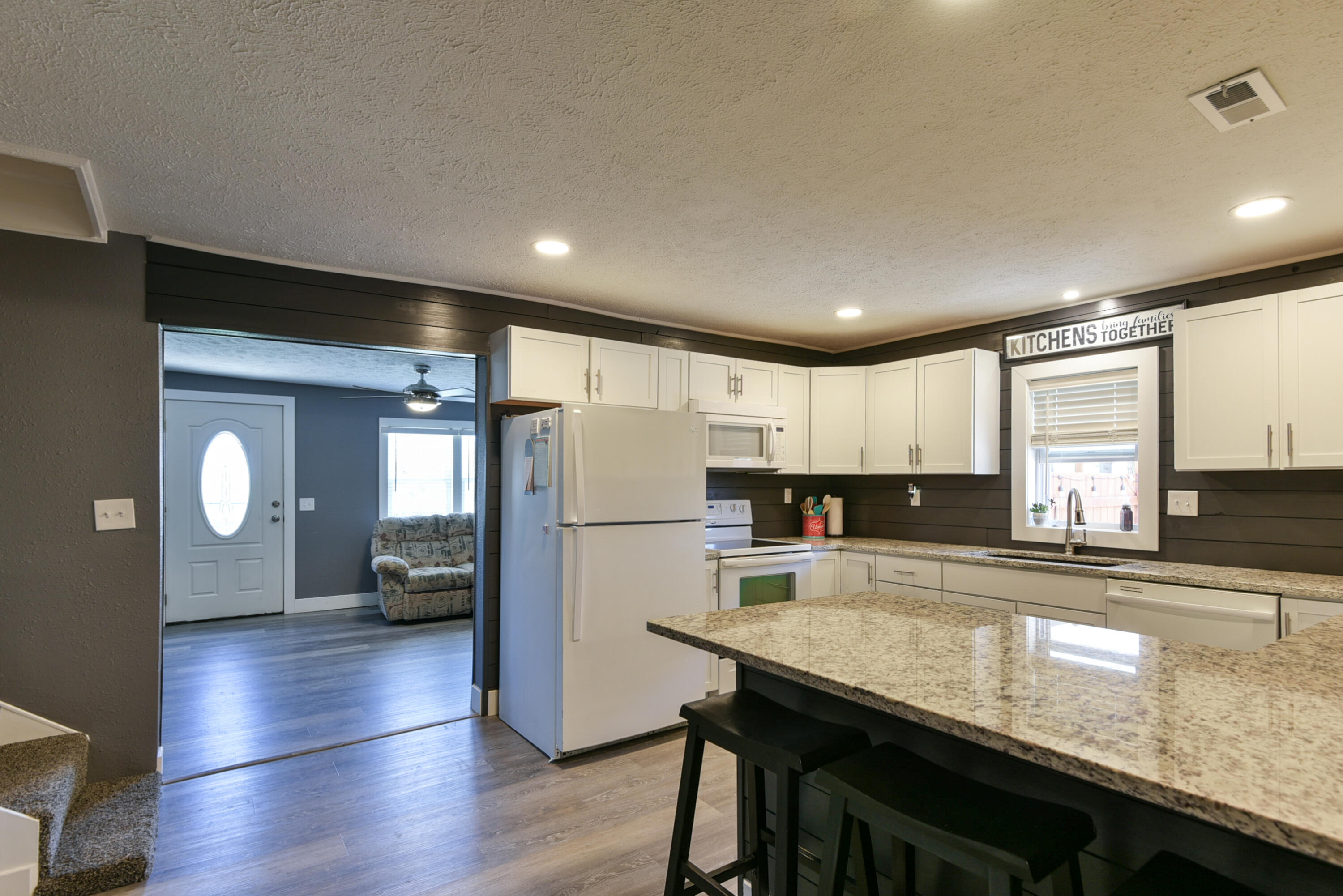 Knob Hill Acres - Residential