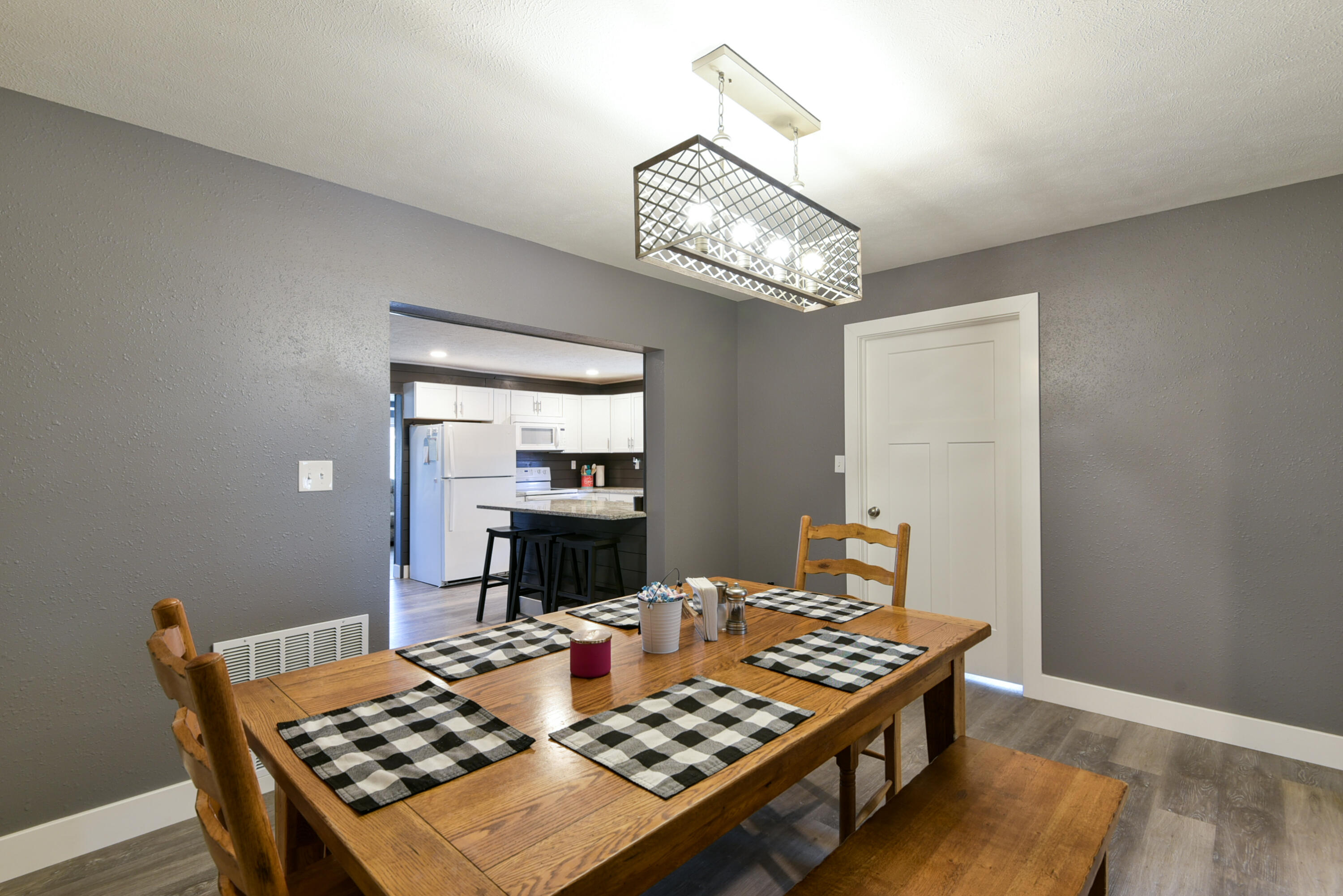 Knob Hill Acres - Residential