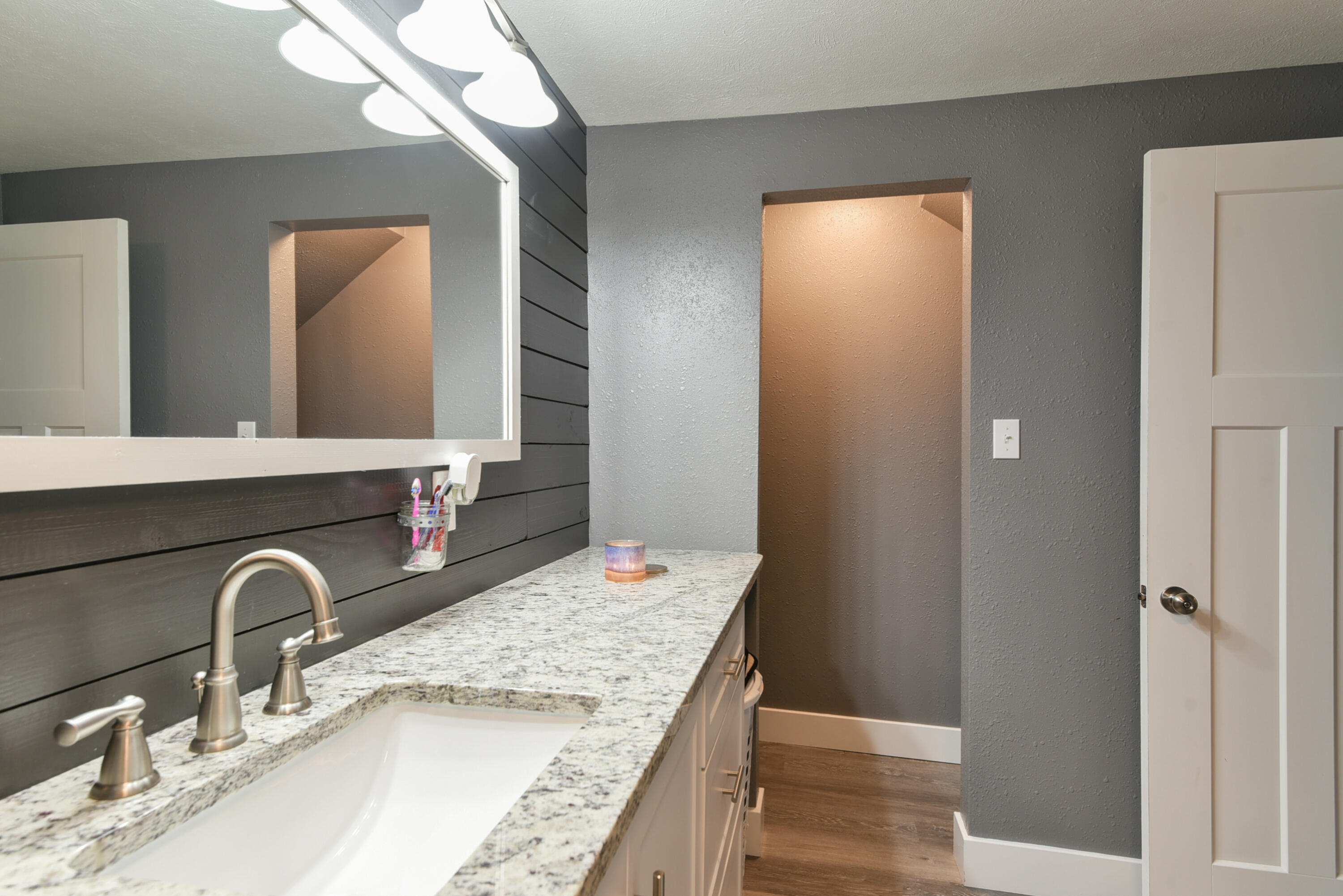 Knob Hill Acres - Residential