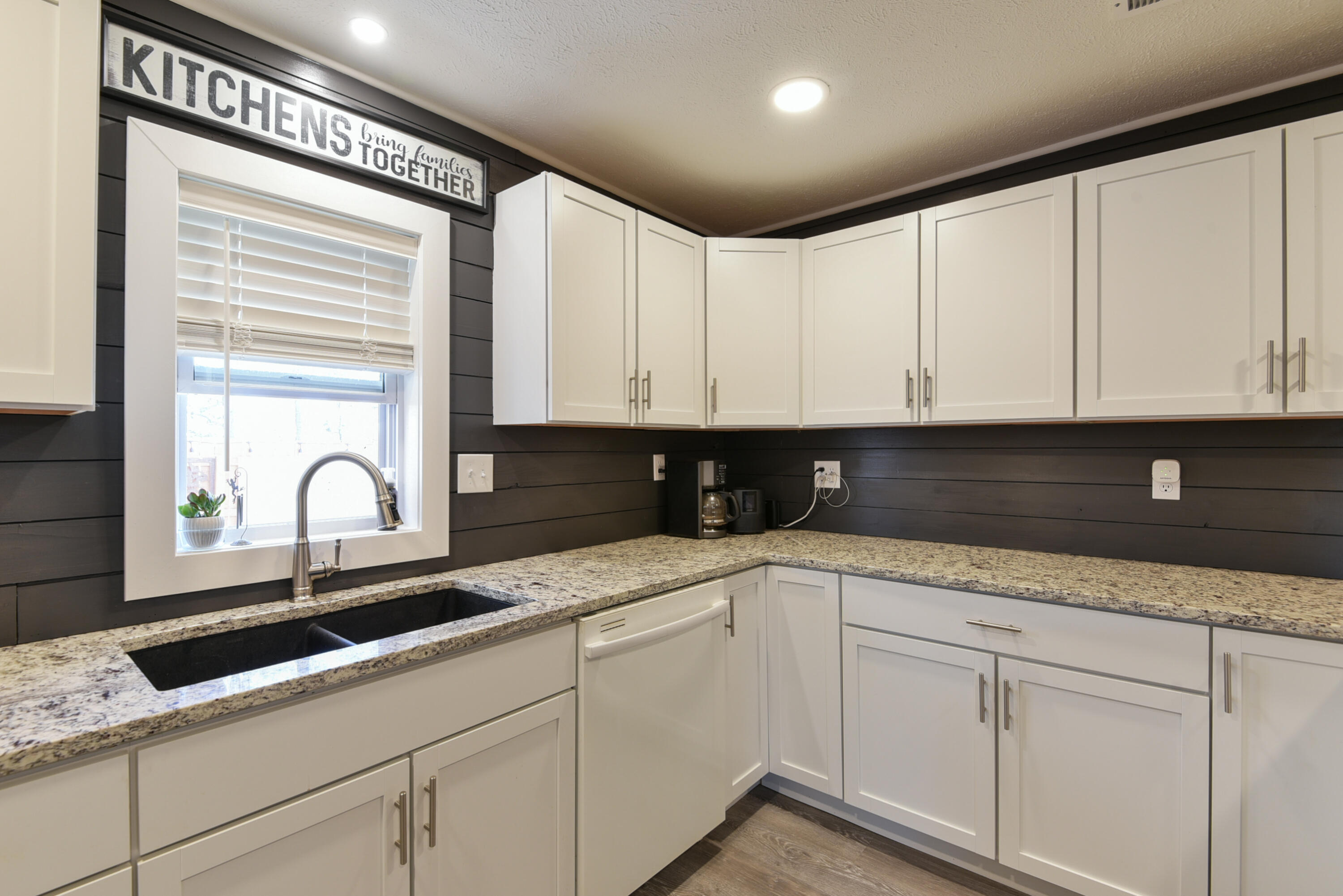 Knob Hill Acres - Residential