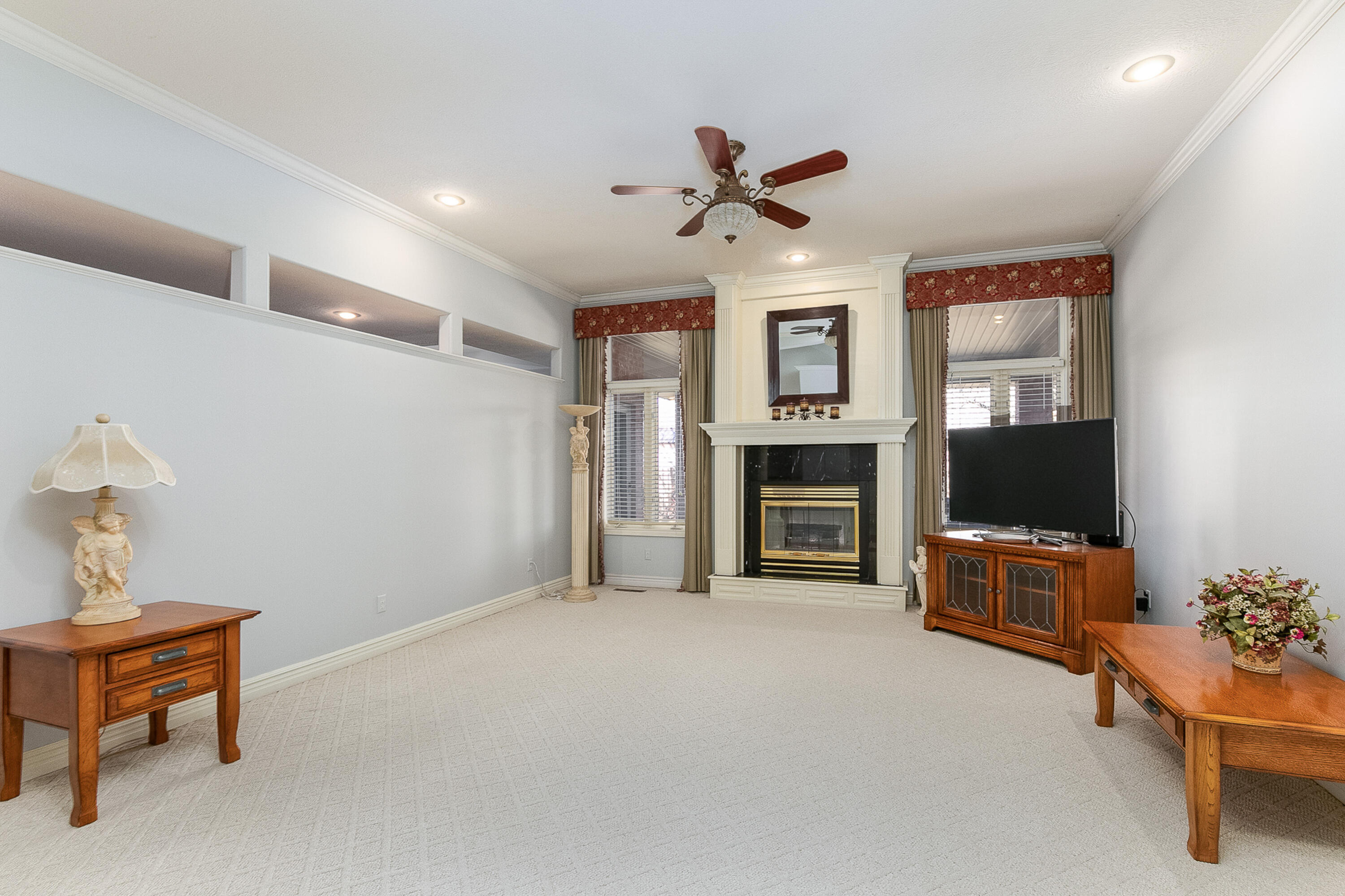Marlborough Manor - Residential