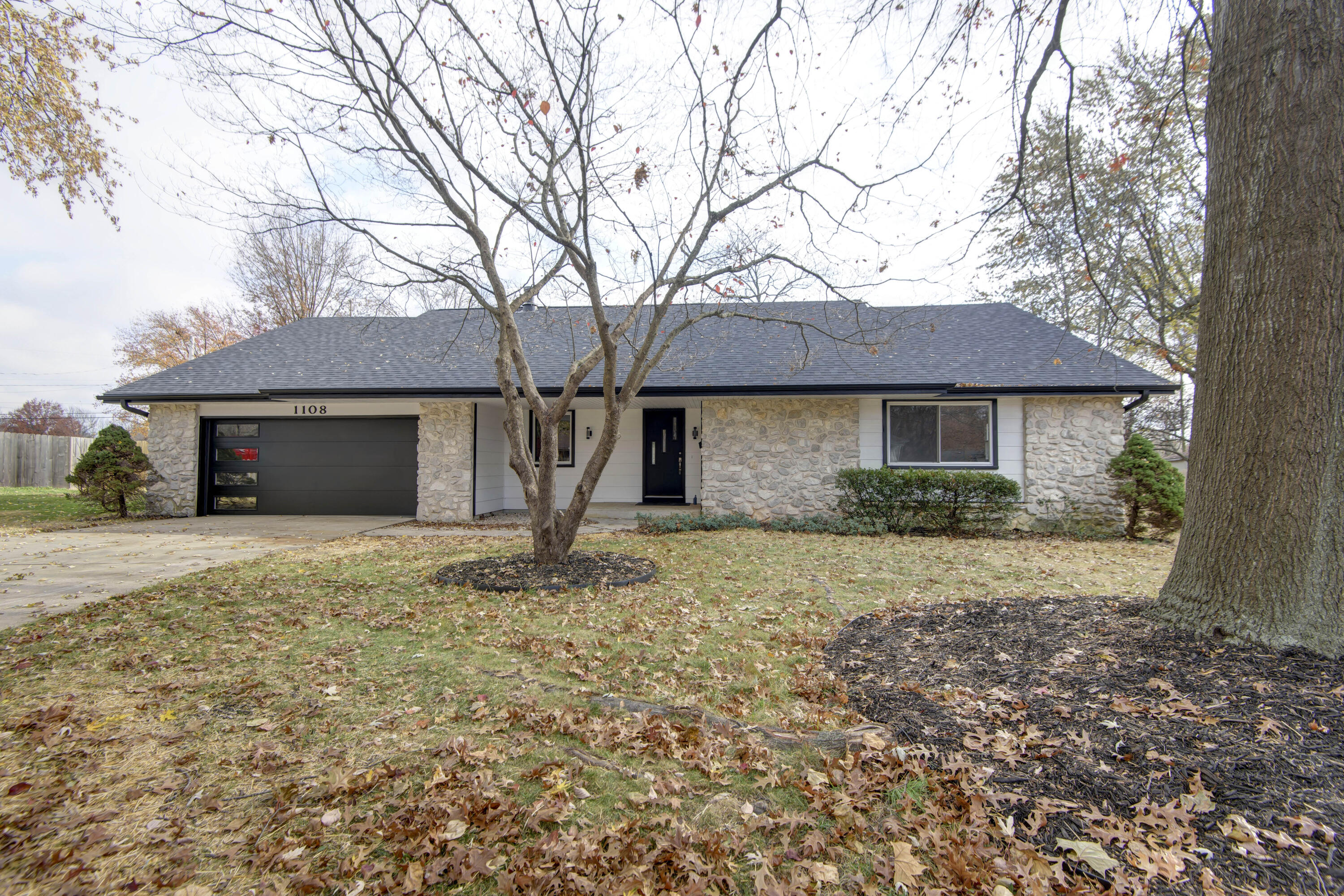 PRICE REDUCED $10K. Absolutely stunning 5-bedroom, 4.5-bathroom gem located at 1108 W Swan St! This meticulously updated home boasts a fresh and modern look with a brand-new roof, new siding, new windows, new HVAC, and new appliances throughout. You'll immediately fall in love with the crisp curb appeal that even features a new garage door. Don't miss this incredible opportunity to make 1108 W Swan St your forever home. Schedule a showing today and experience the epitome of modern comfort and style!
