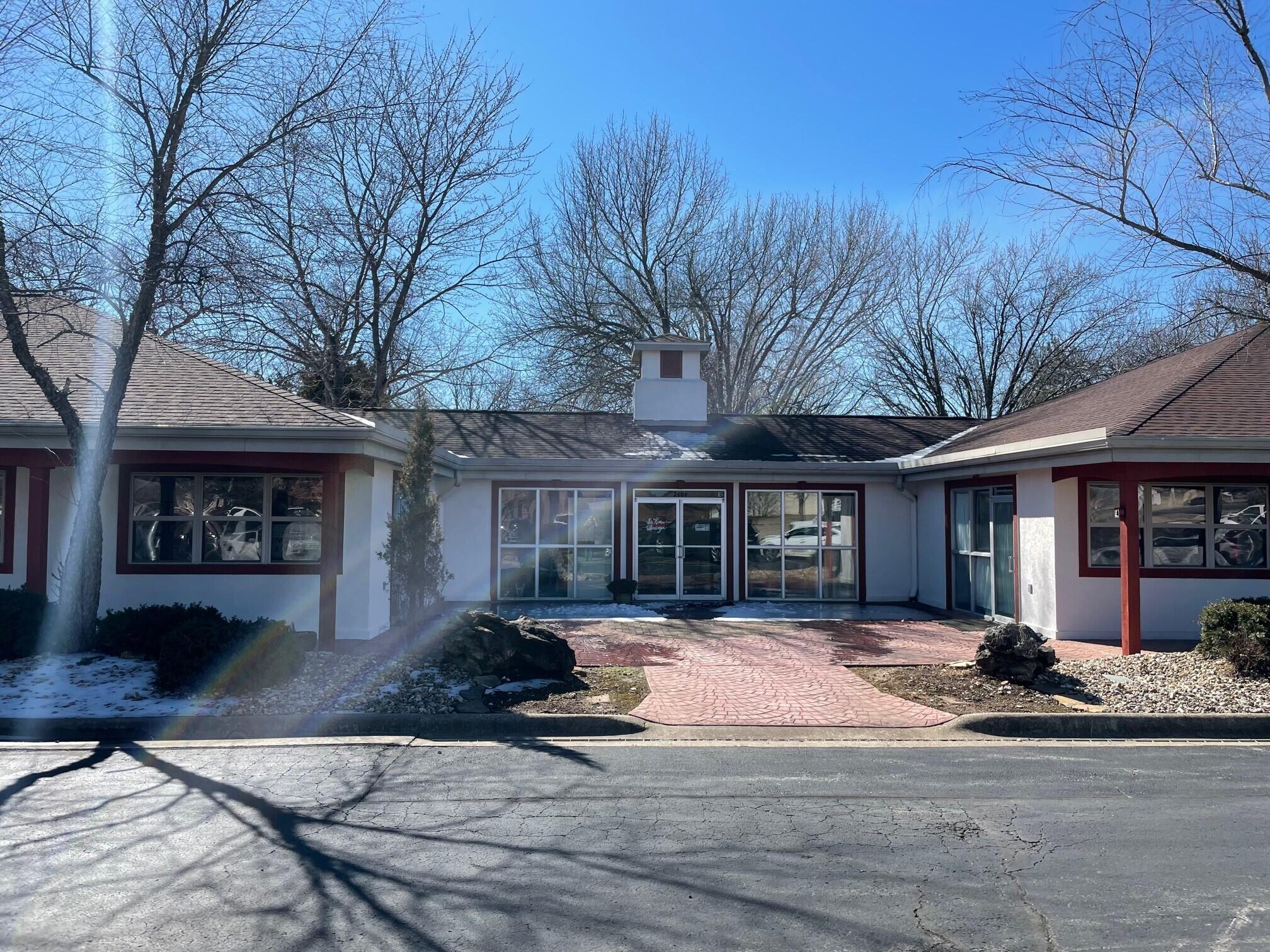 Fully occupied office building in great location. The Courtyard Office Plaza is over 7000 of well maintained office space. Currently there are 3 tenants occupying the entire building. Located off HWY 248 with great visibility and low upkeep. Call now for a property that shouldn't last long.