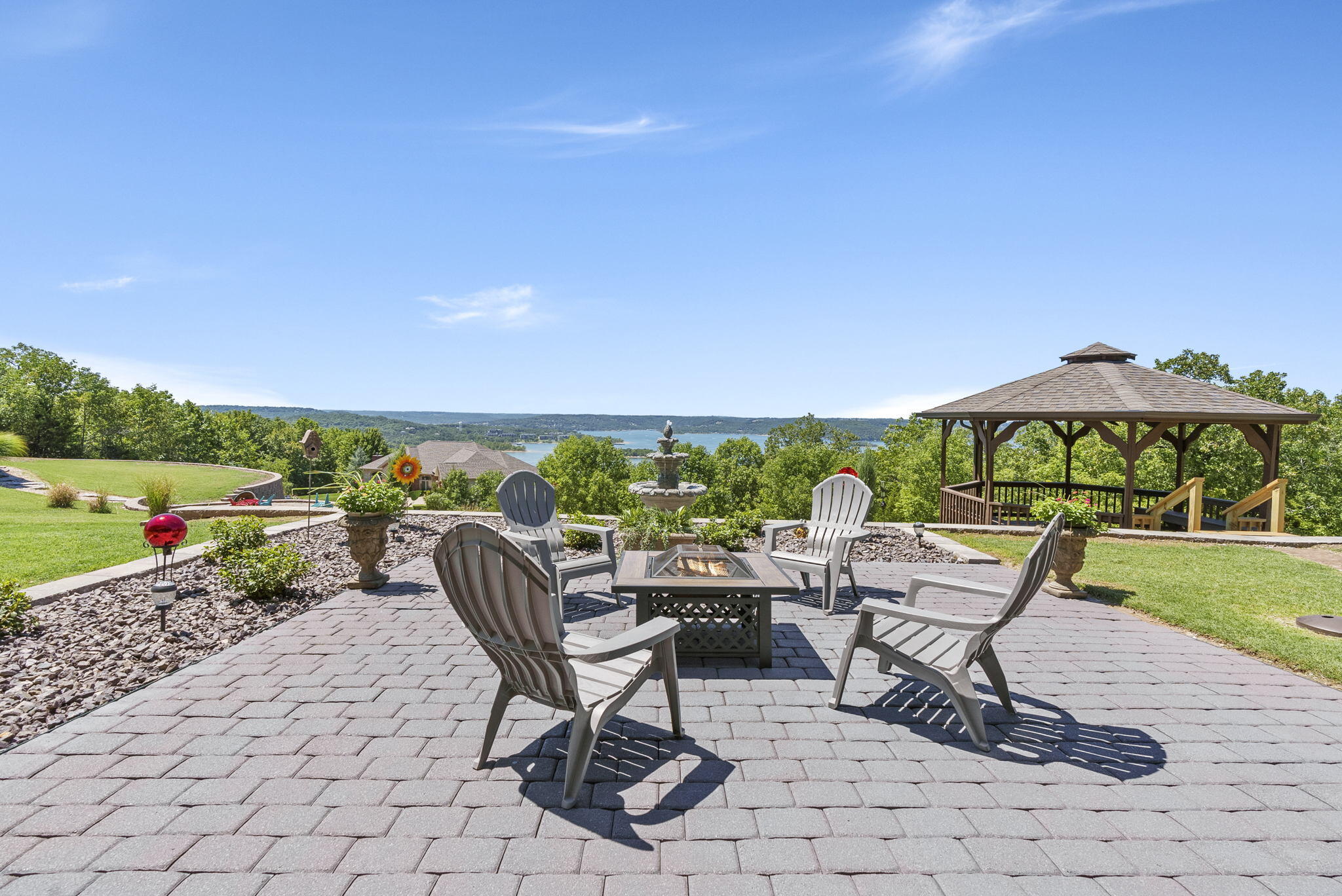Emerald Pointe - Residential