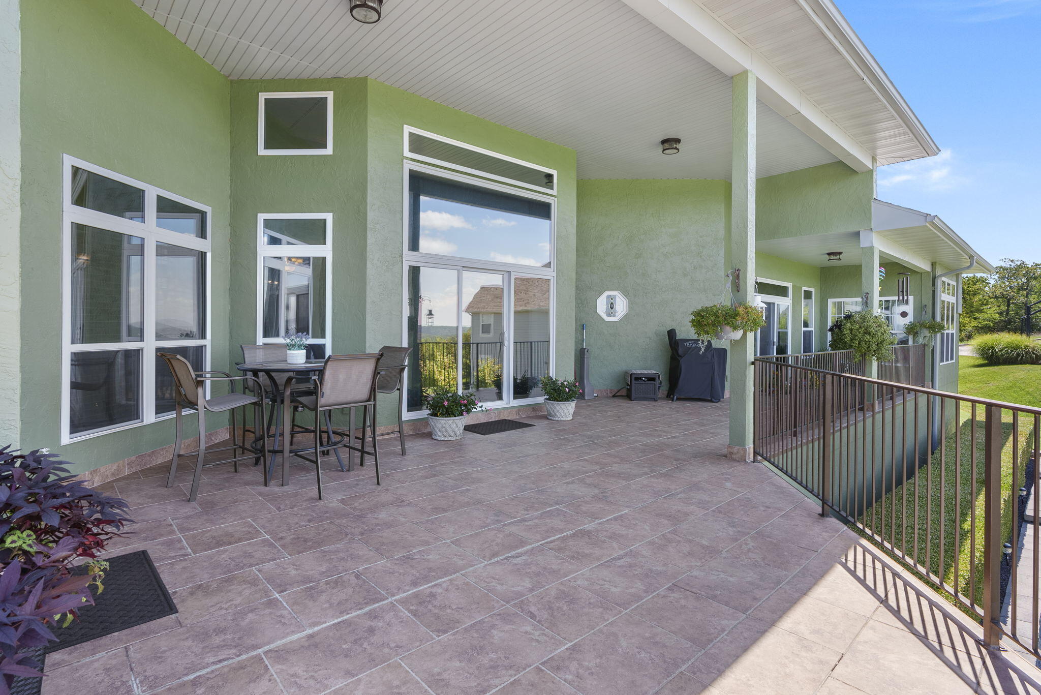 Emerald Pointe - Residential