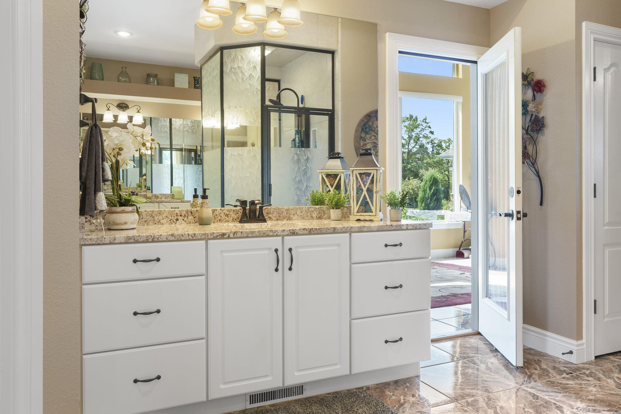 Emerald Pointe - Residential