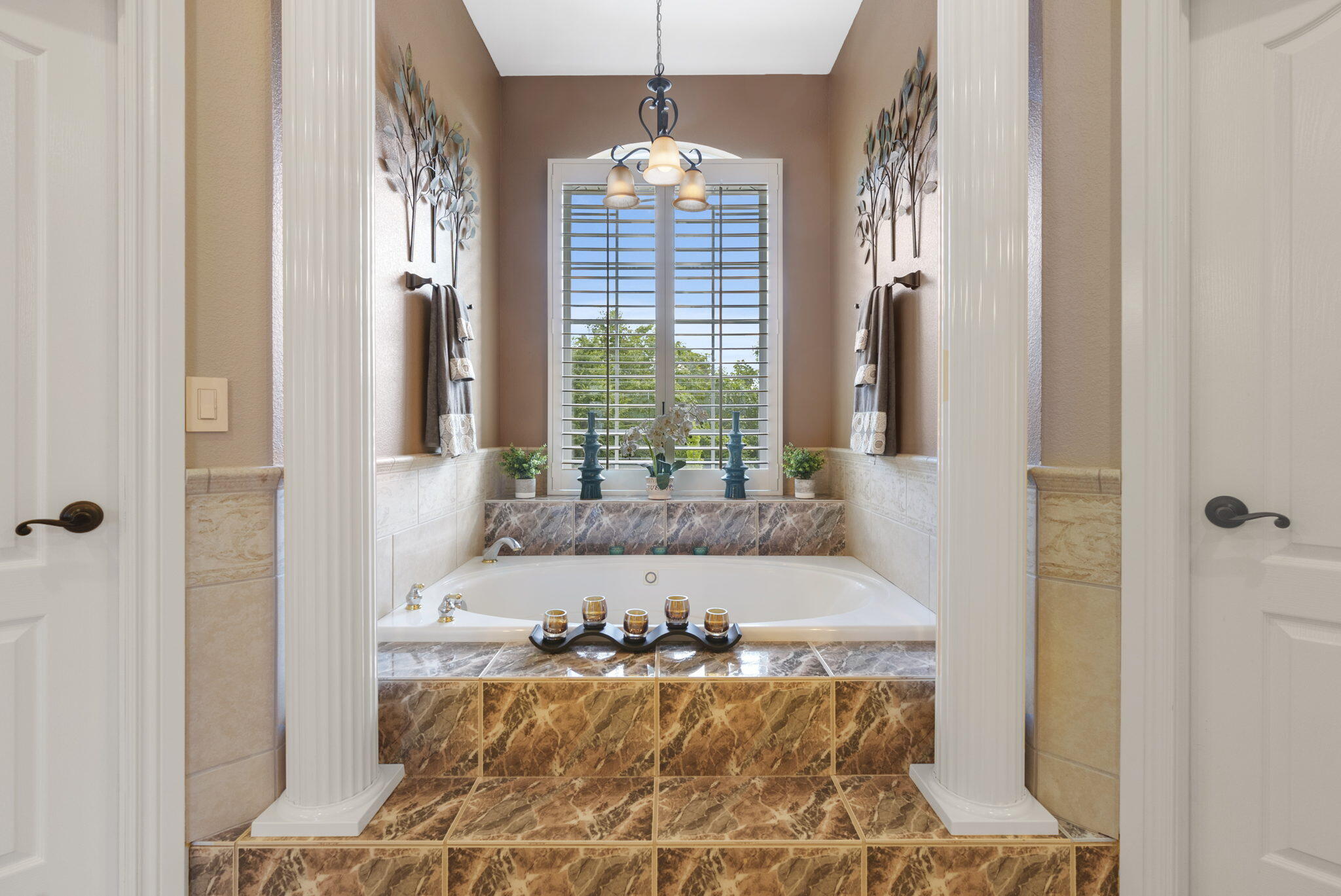 Emerald Pointe - Residential