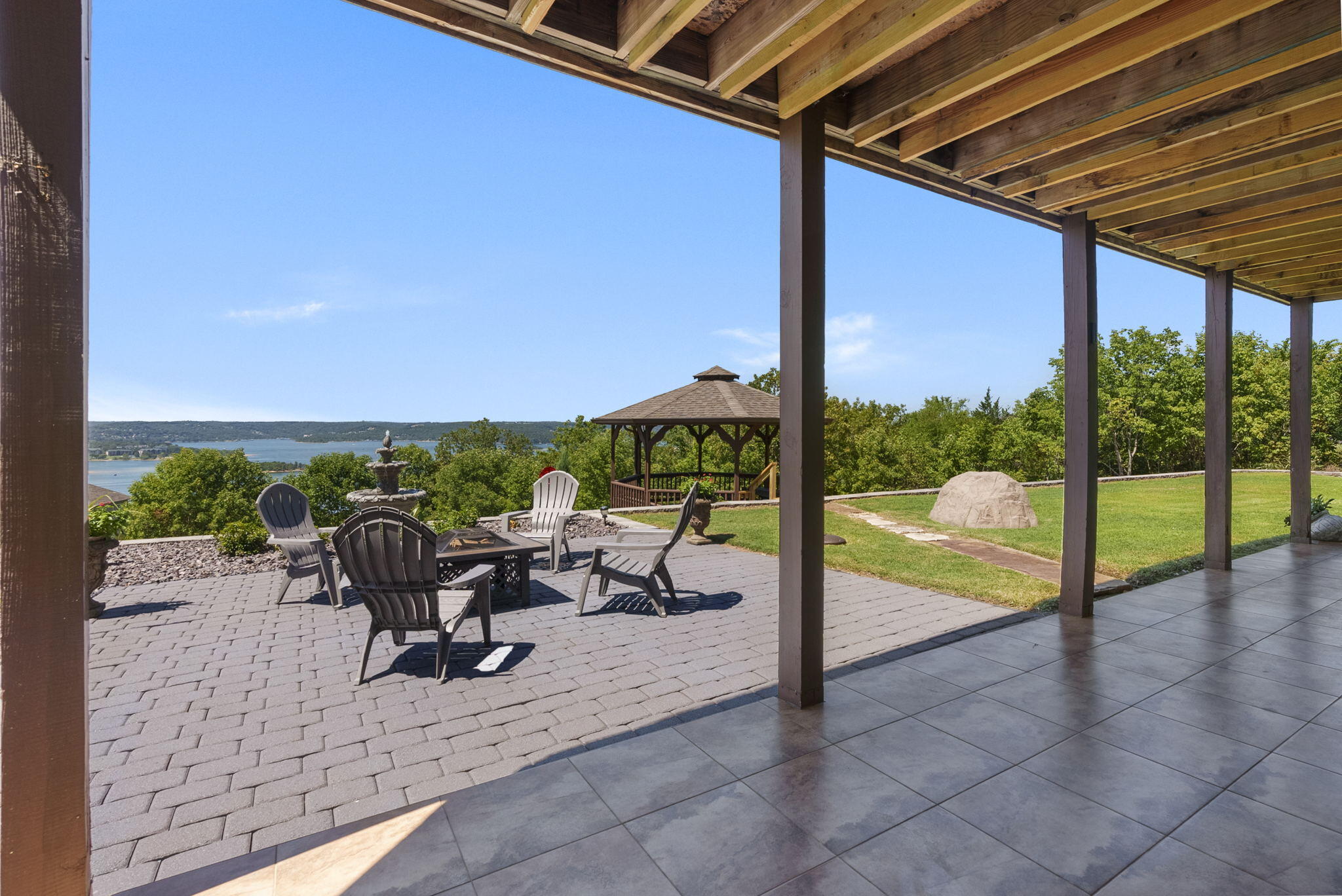 Emerald Pointe - Residential