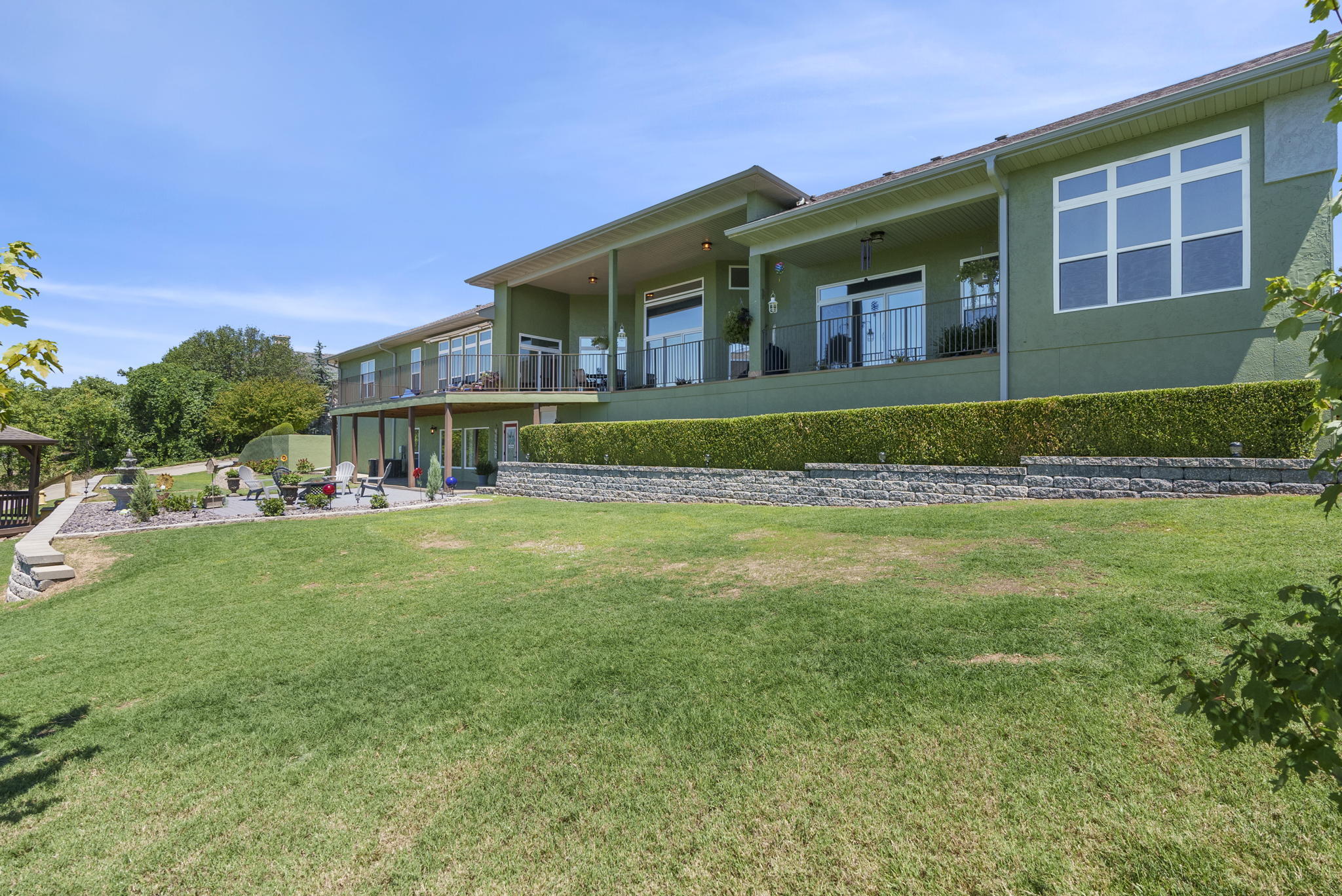Emerald Pointe - Residential