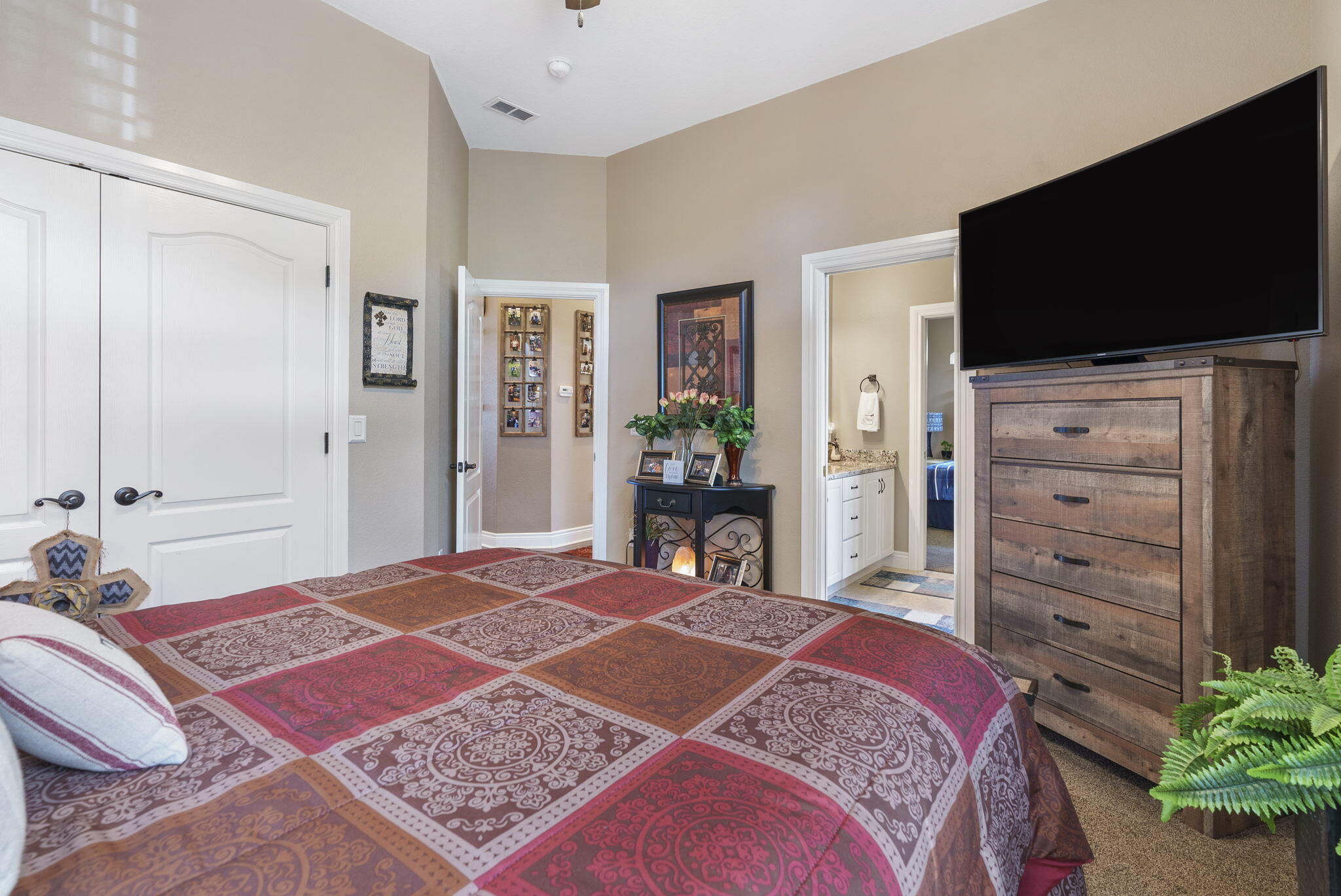 Emerald Pointe - Residential