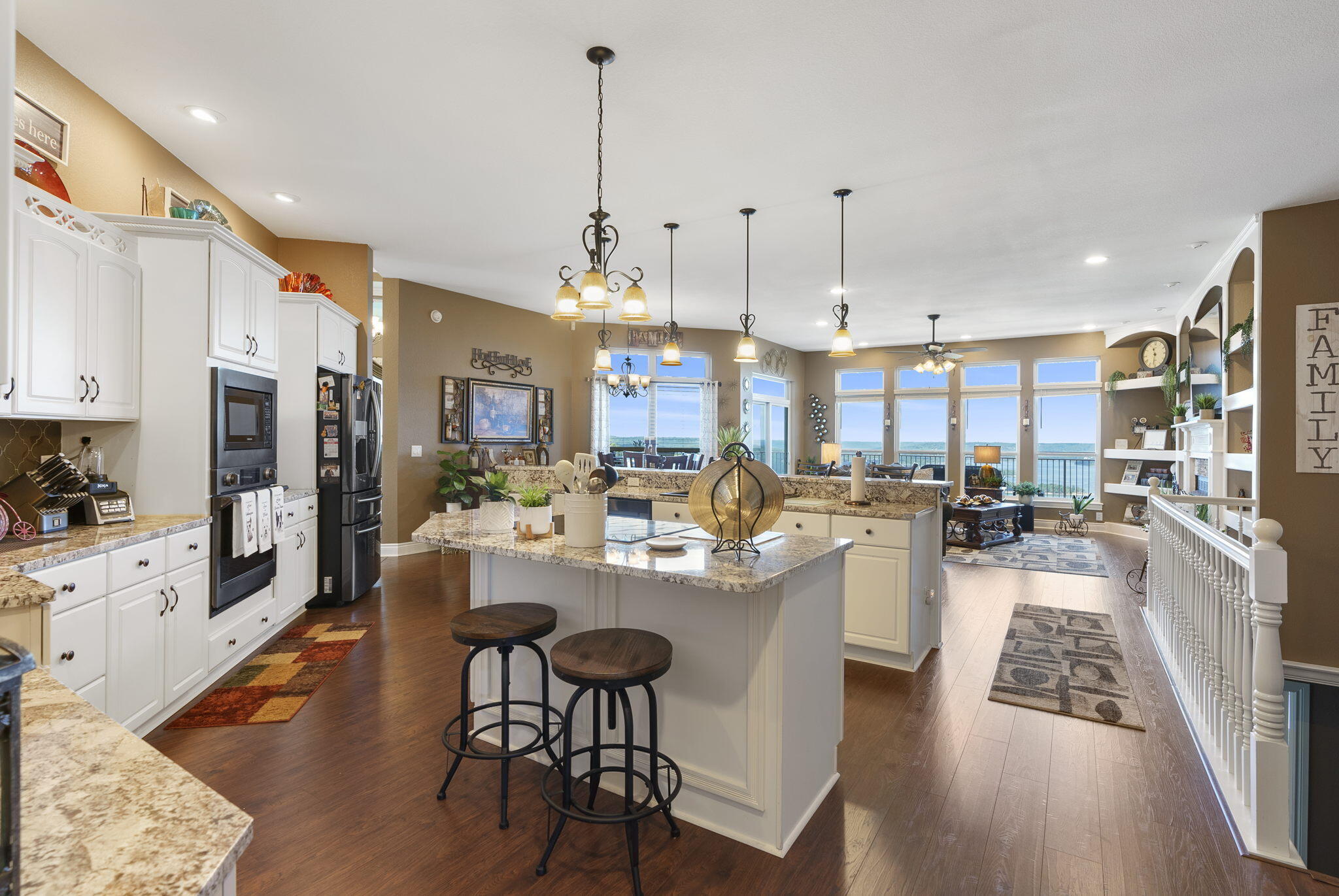 Emerald Pointe - Residential
