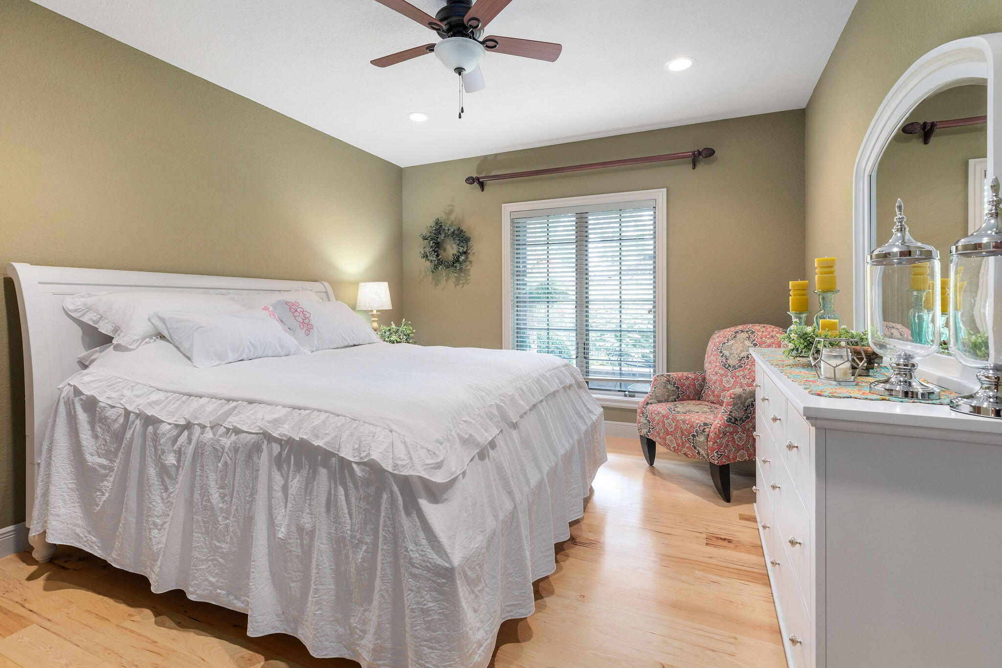 Eagle Crest Acreages - Residential