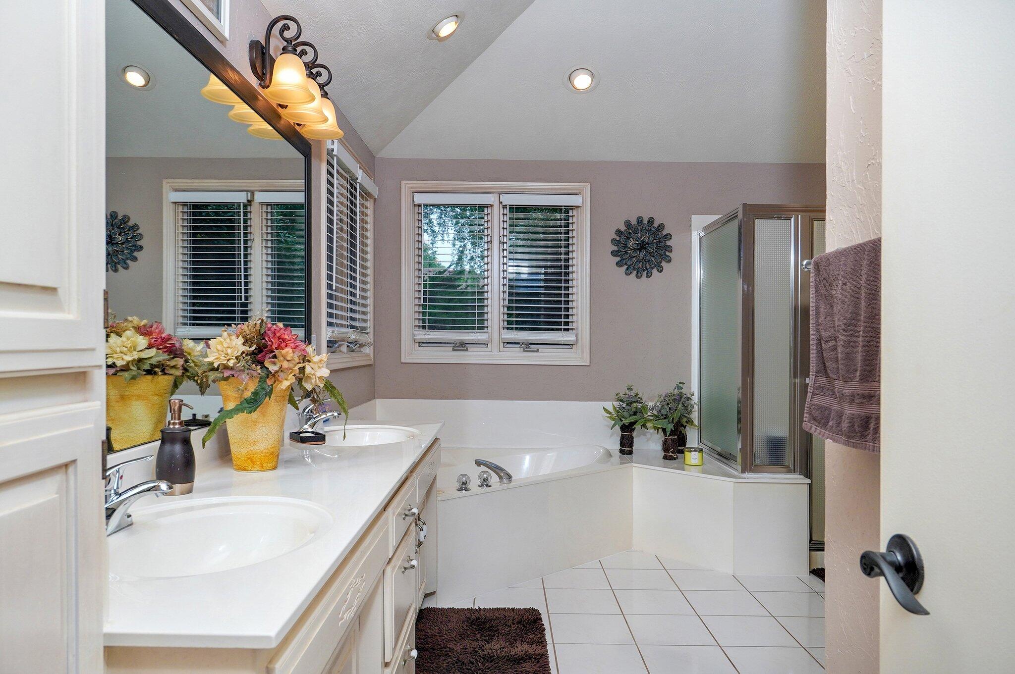 Marlborough Manor - Residential