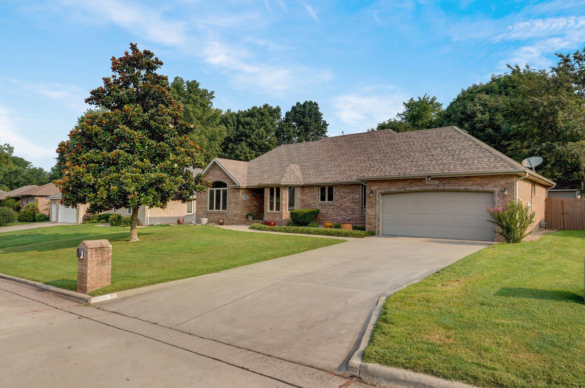 Marlborough Manor - Residential
