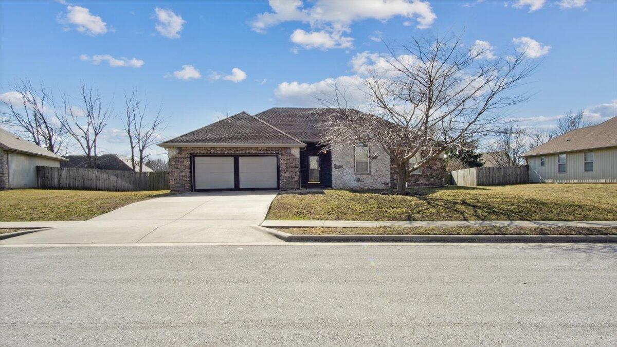 Stone Ridge 1st - Residential