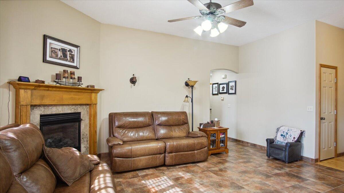 Stone Ridge 1st - Residential