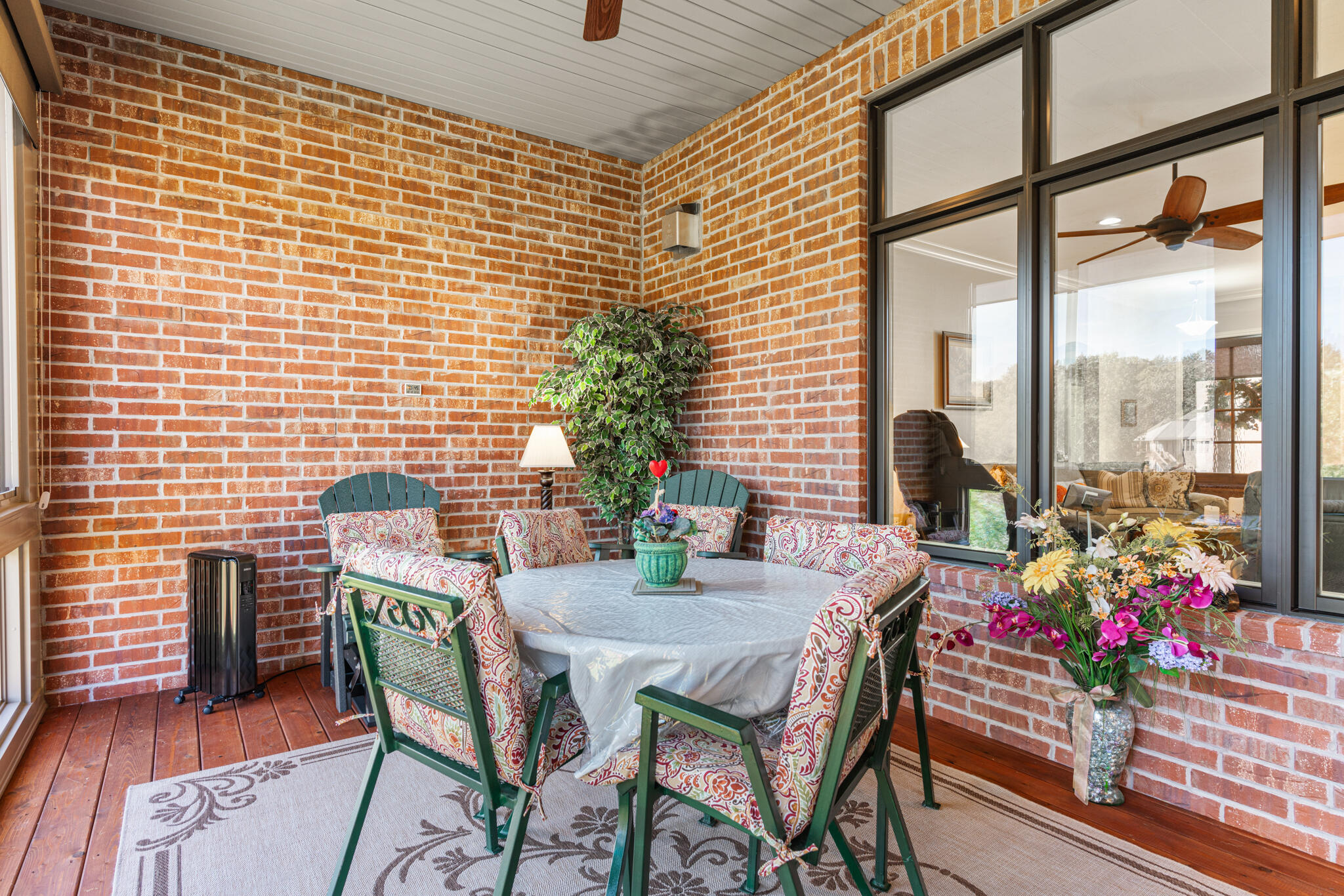 Olde Ivy - Residential