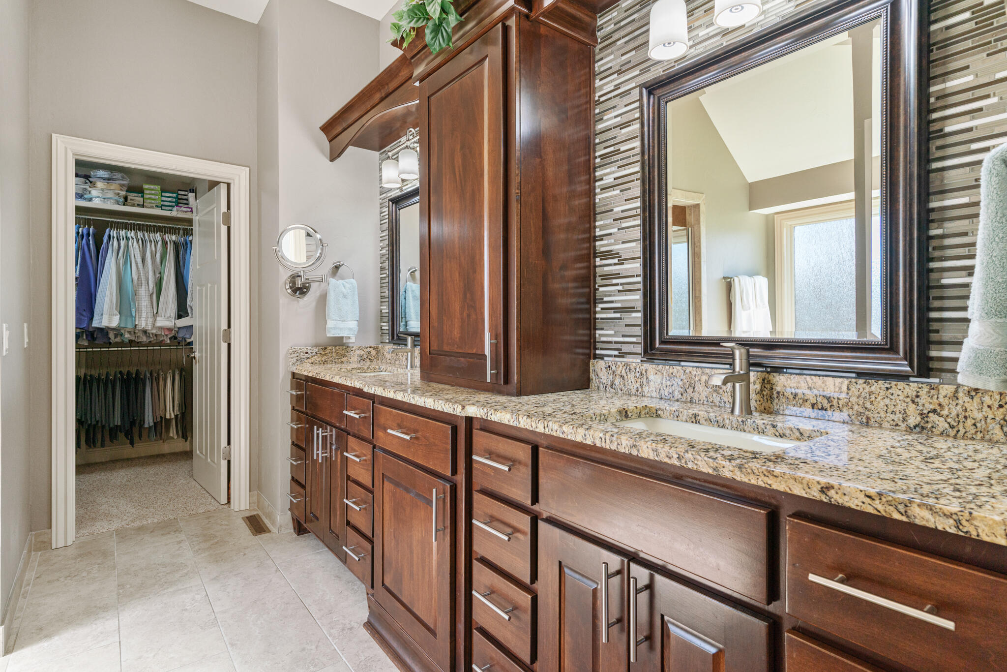 Olde Ivy - Residential