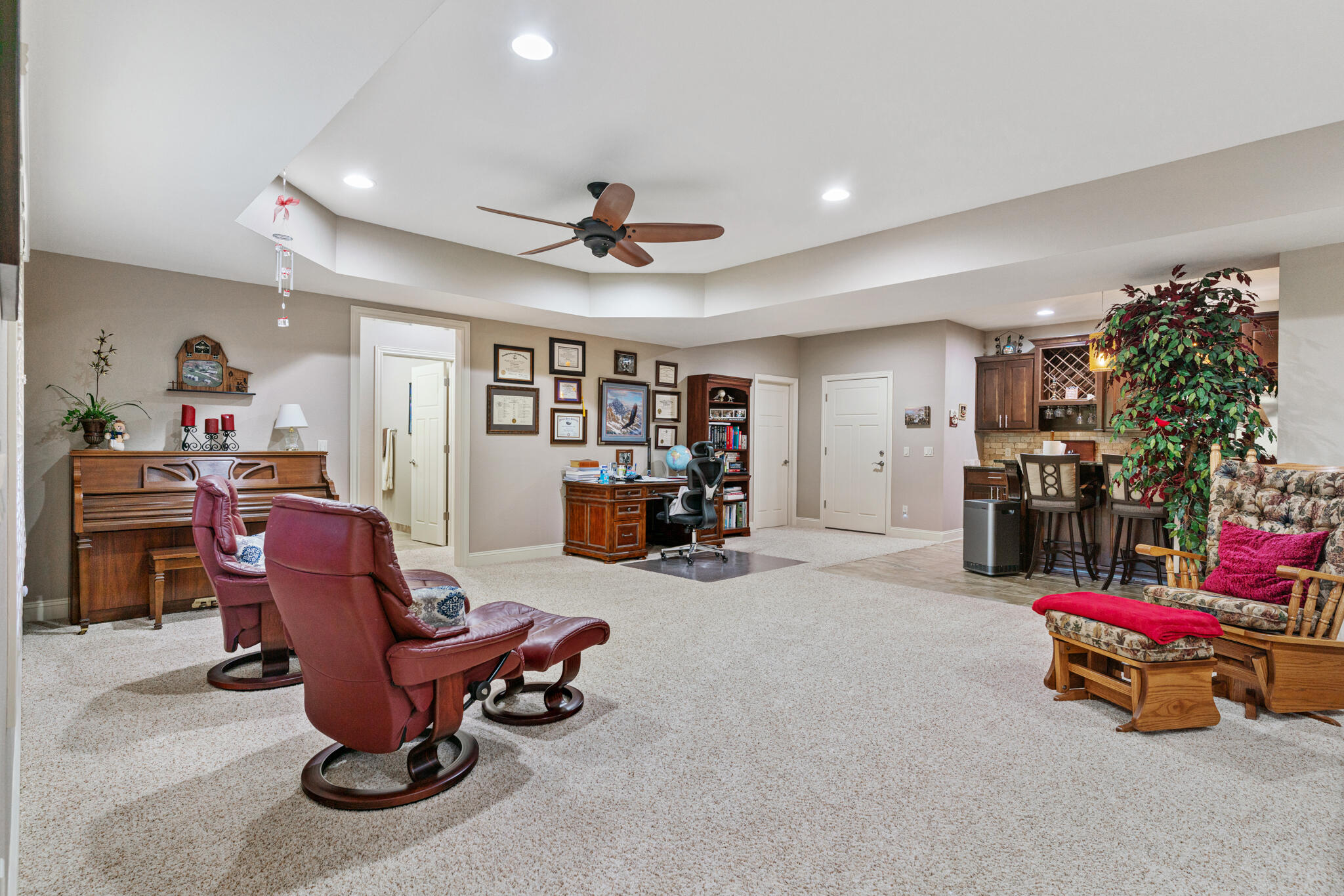 Olde Ivy - Residential