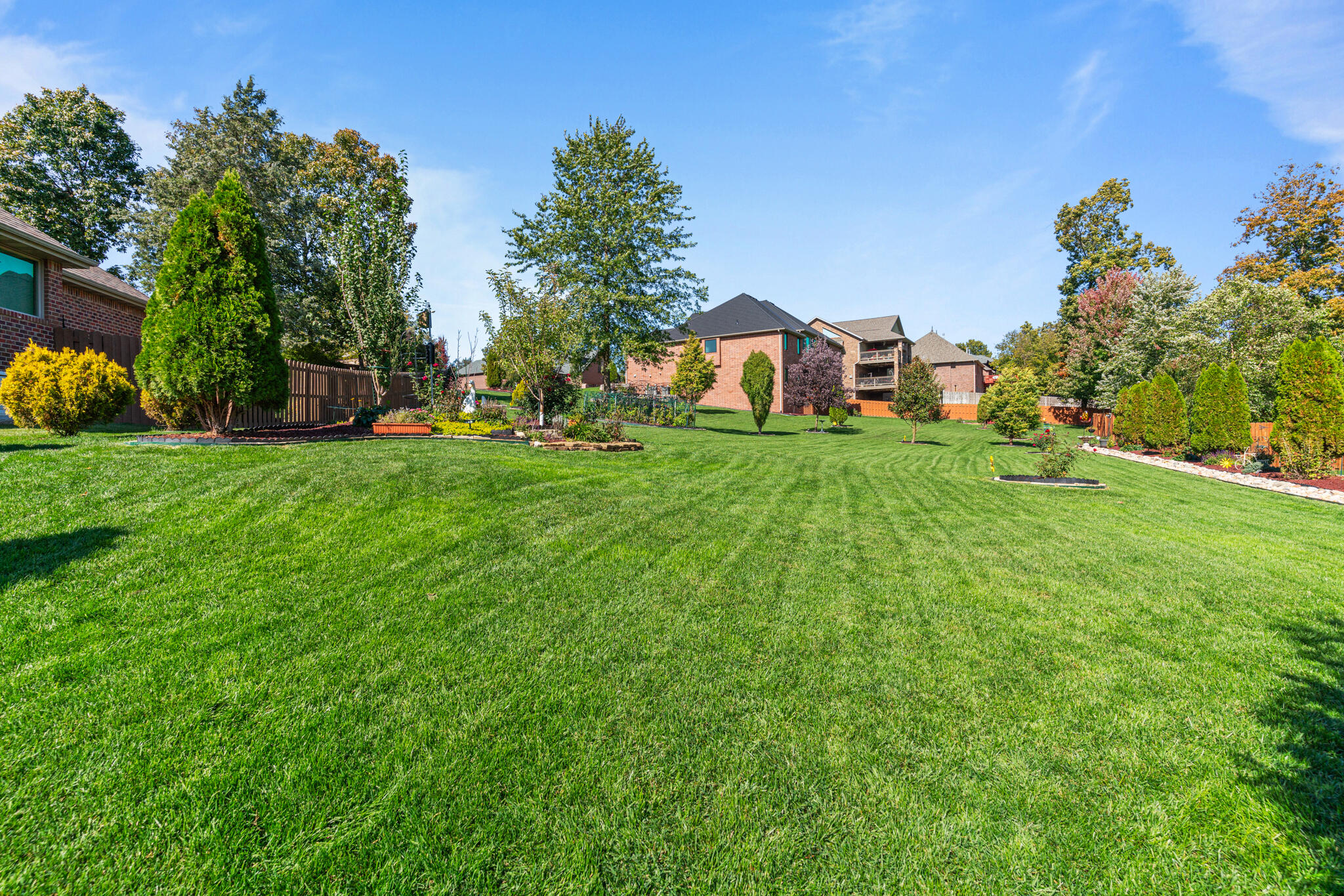 Olde Ivy - Residential