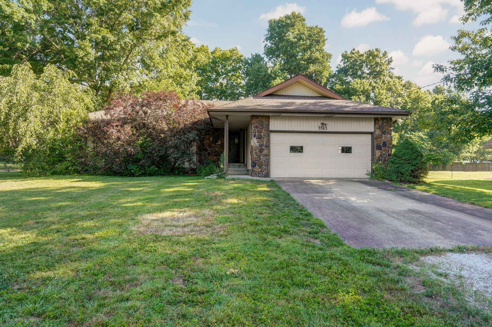 Hickory Hills CC - Residential