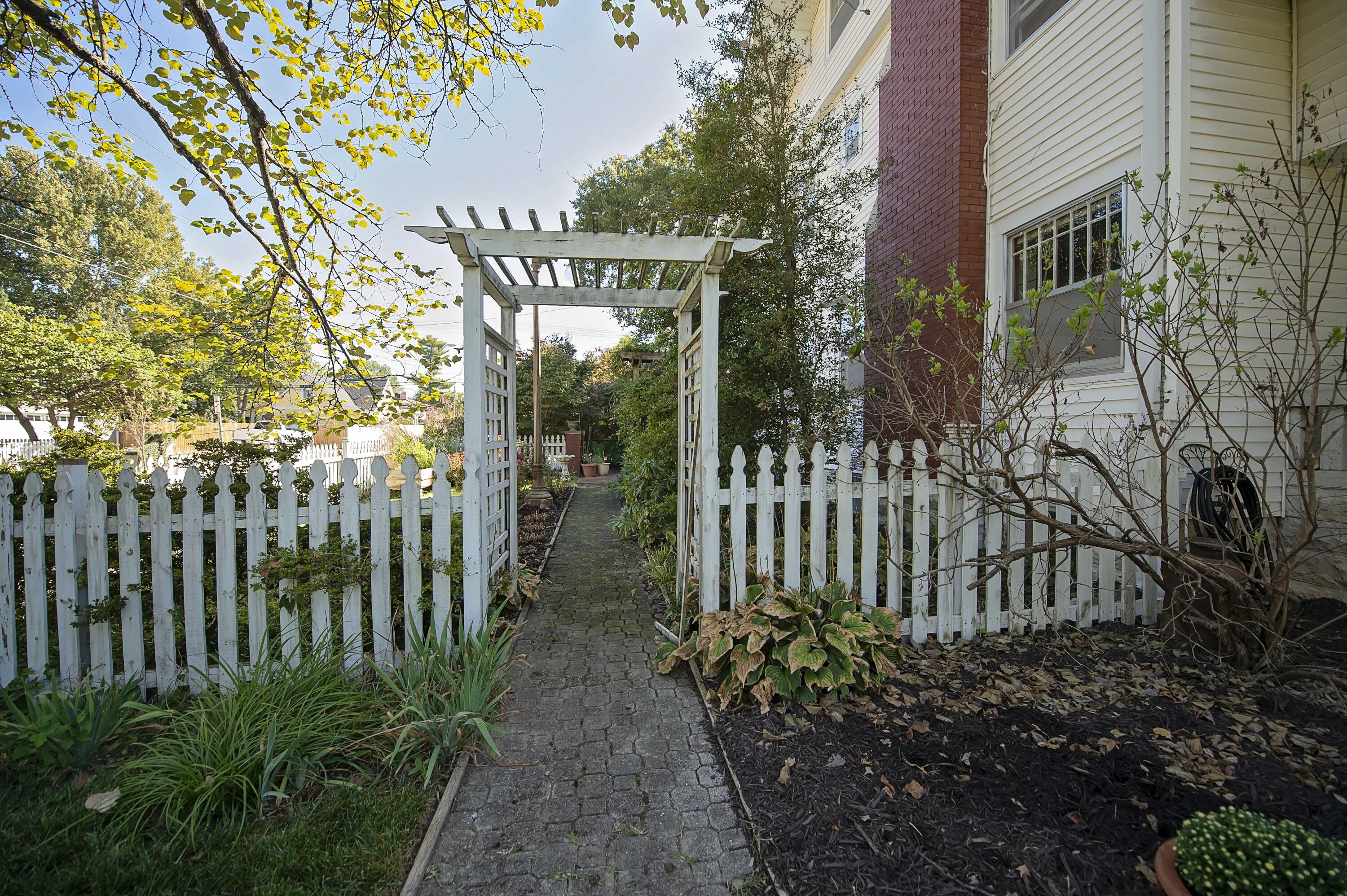 Hawthorn Place - Residential